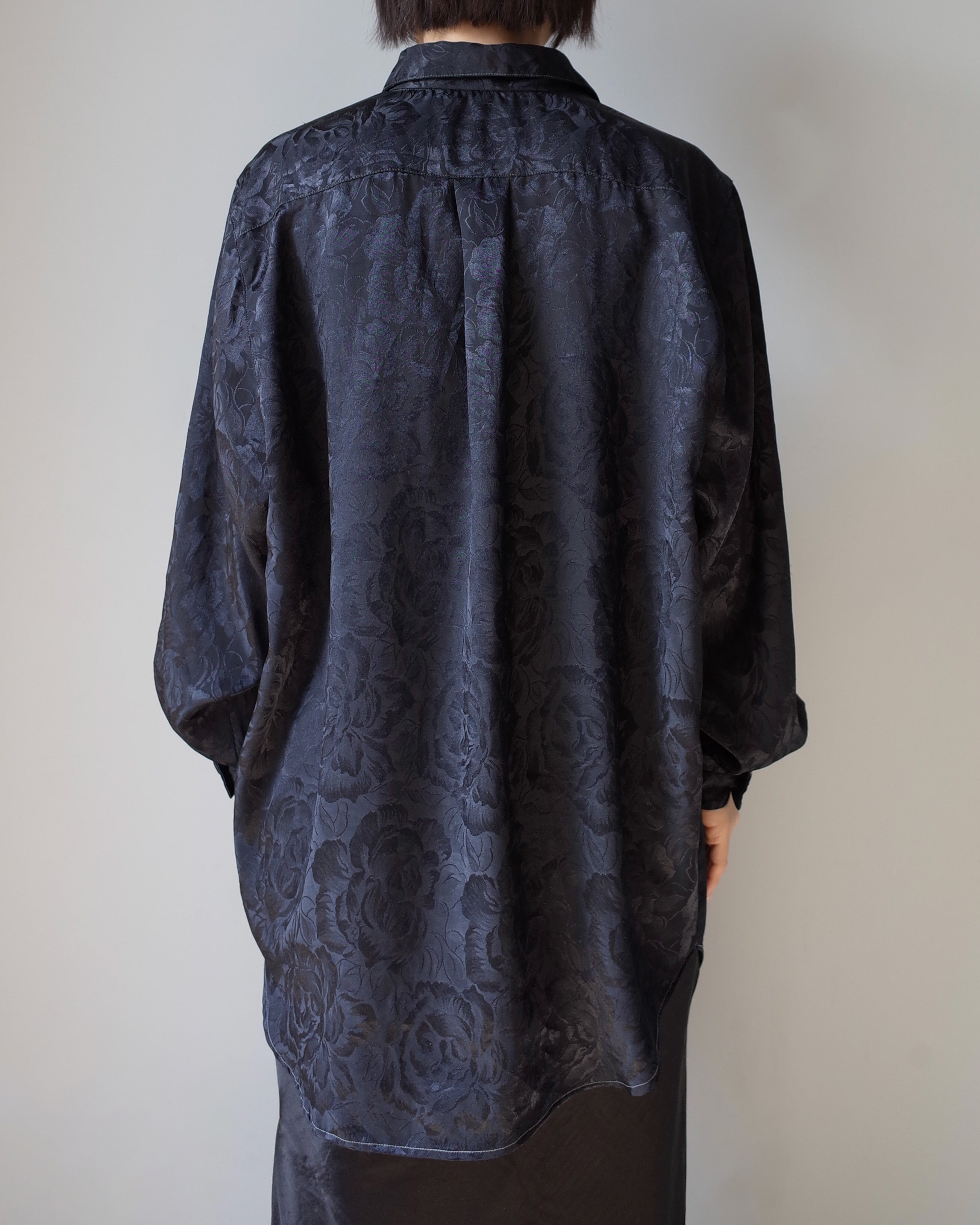 Used / BUTTON DOWN SHIRT