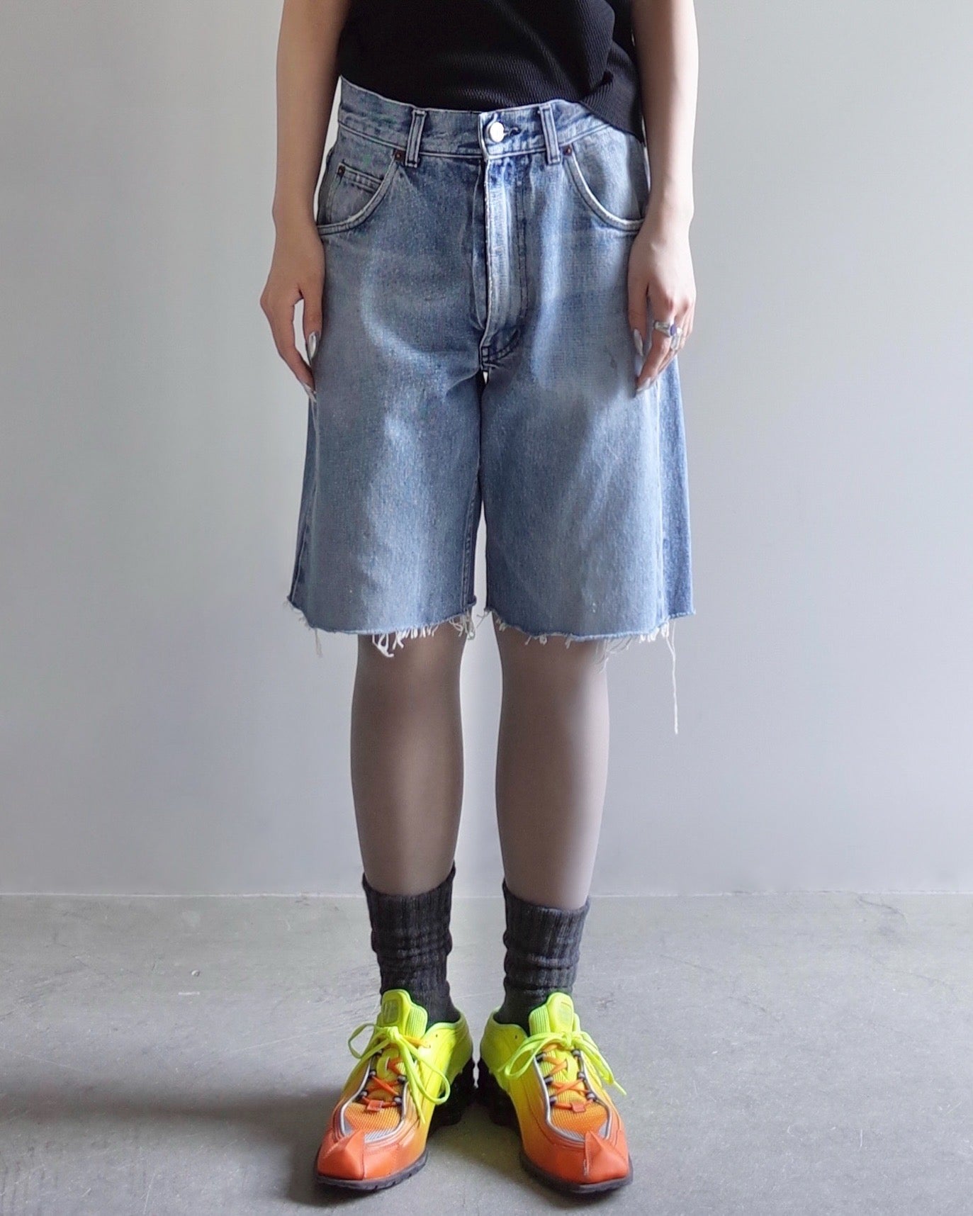 Used / VALENTINO DENIM SHORTS