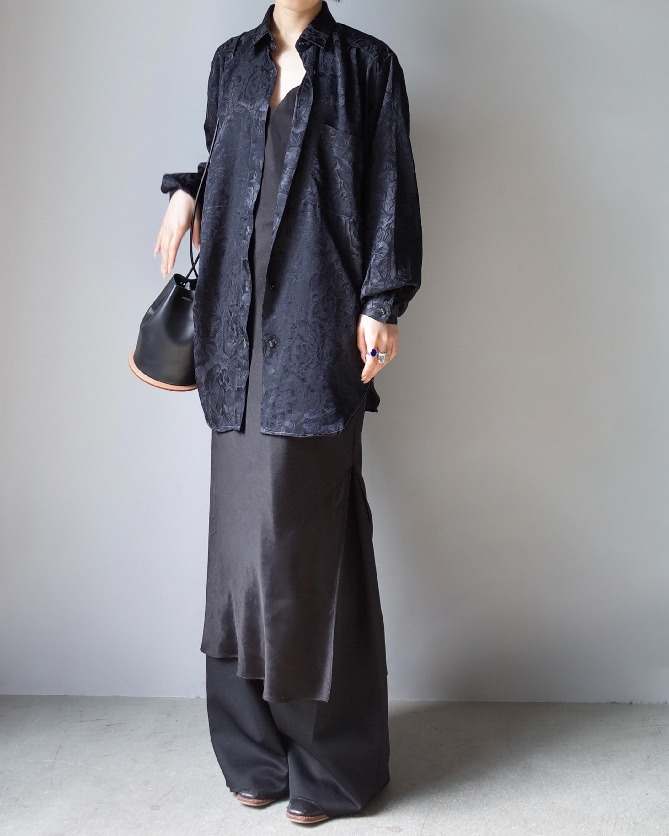 Used / BUTTON DOWN SHIRT