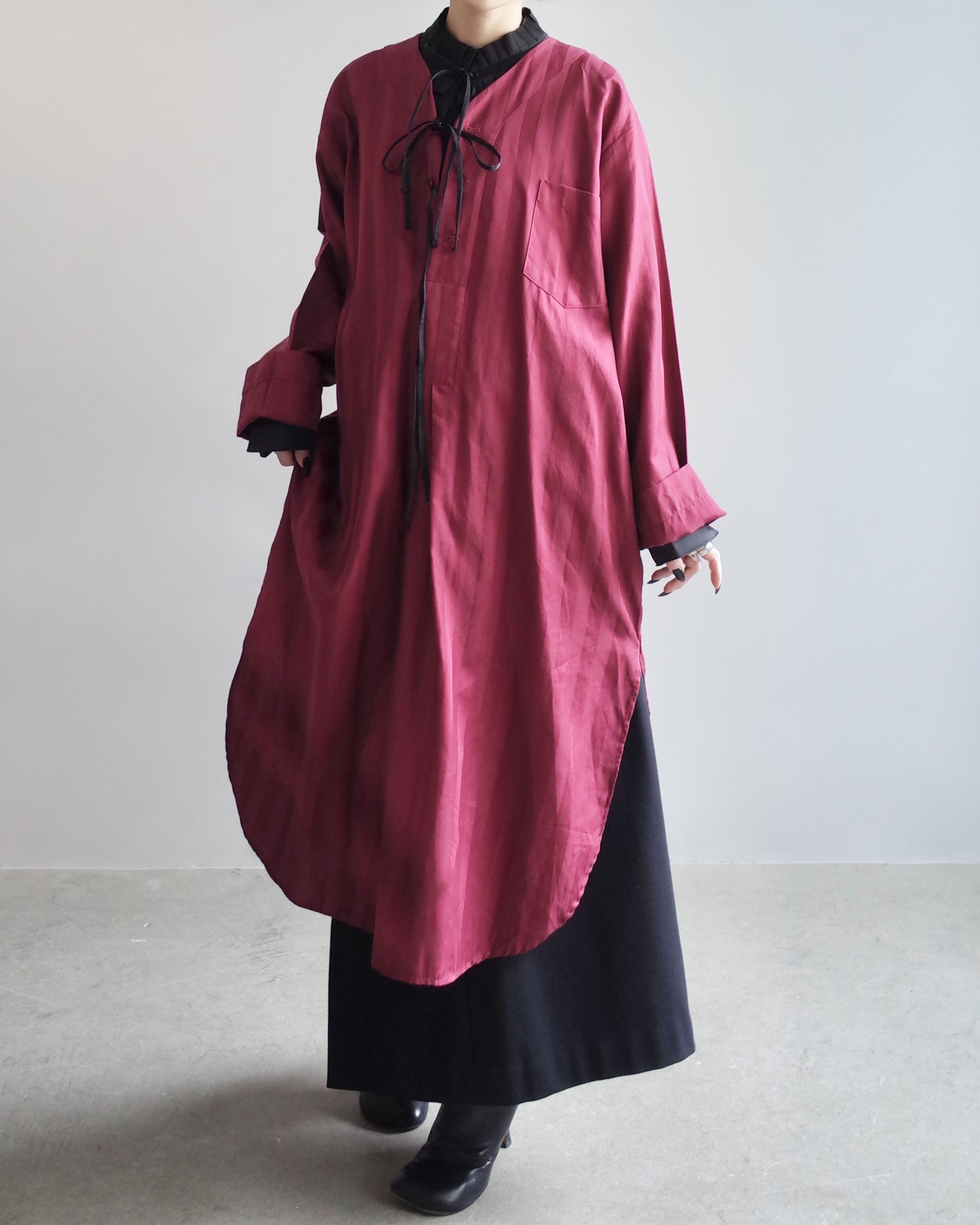 Used / NOCOLLAR ONE PIECE