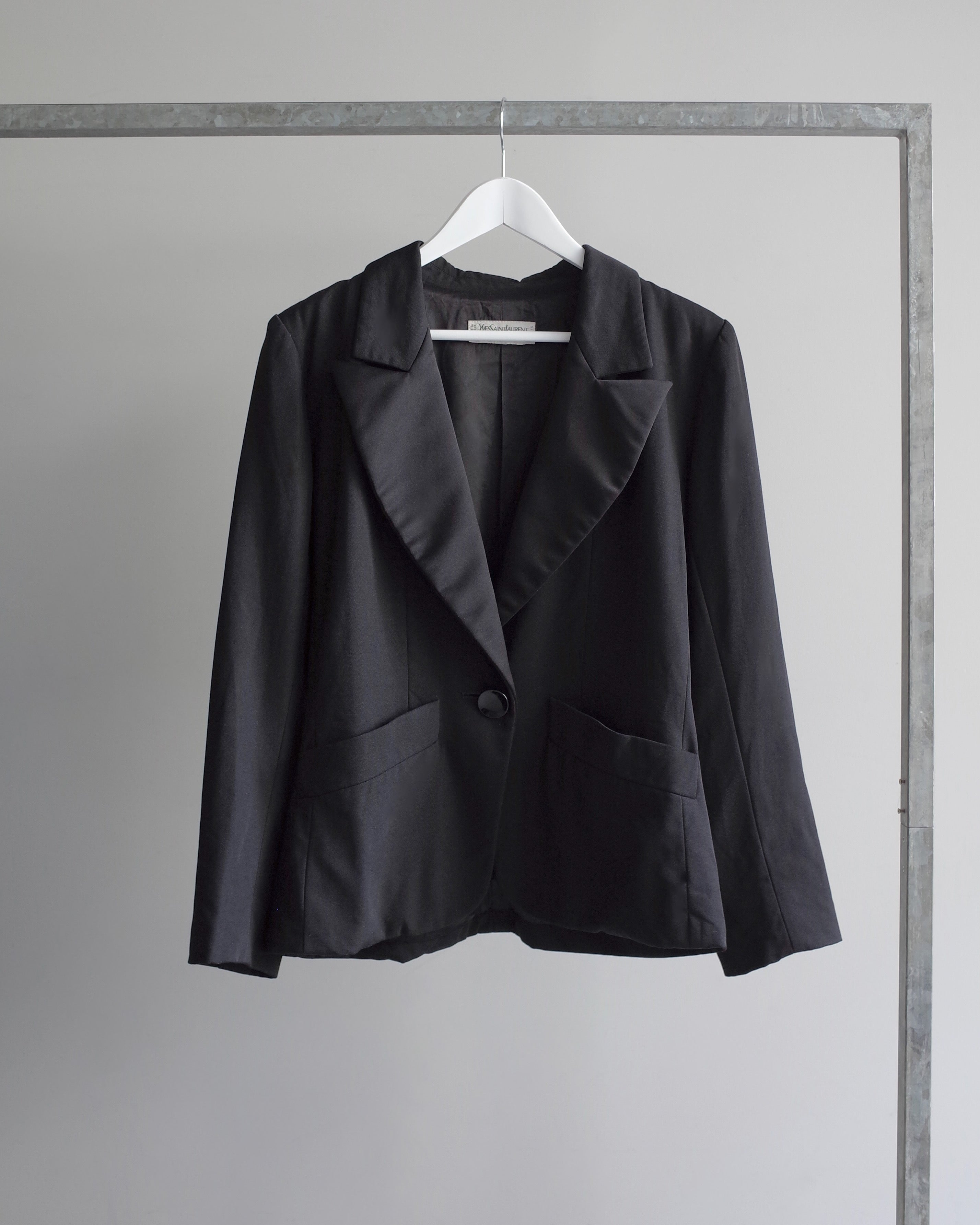 Used / YVE SANT LAURENT