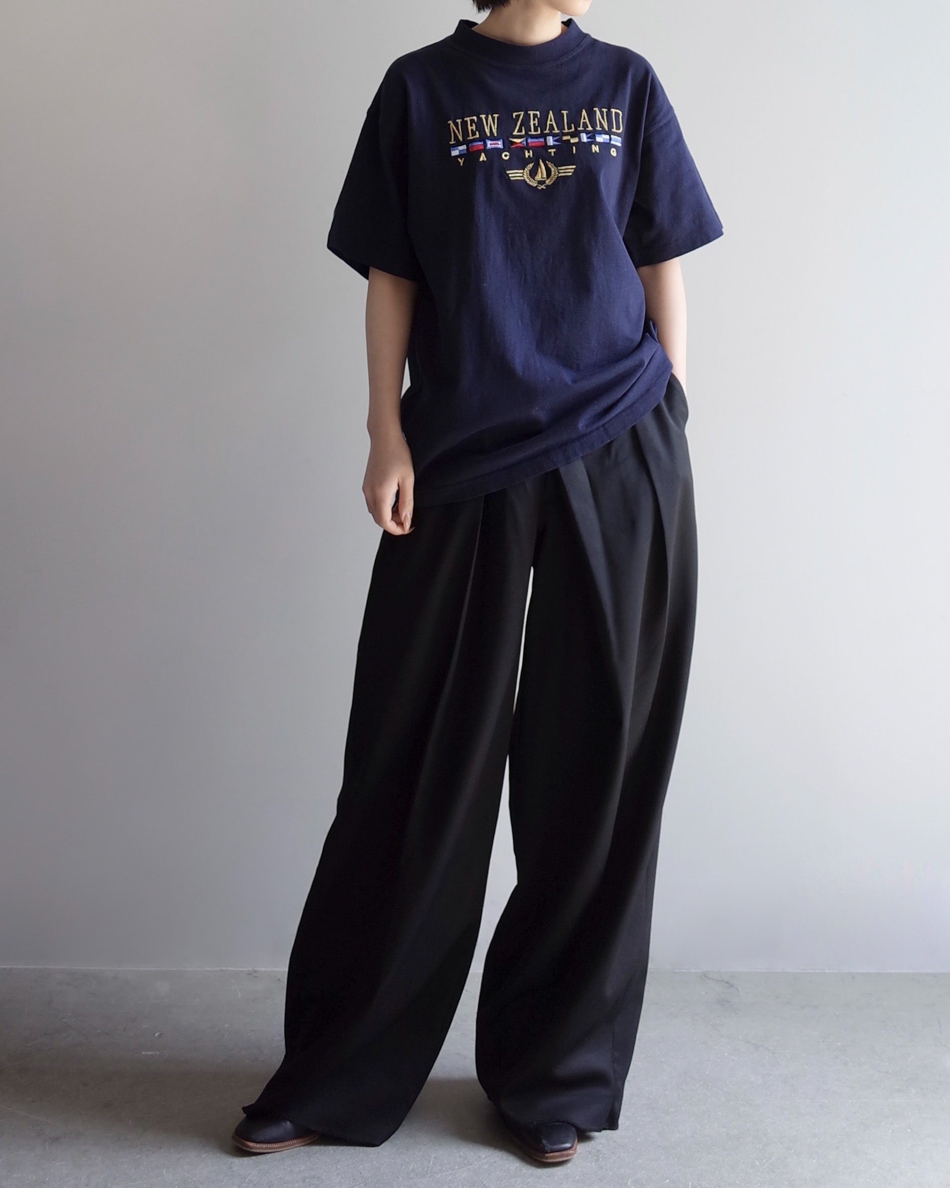 Used / T-SHIRT