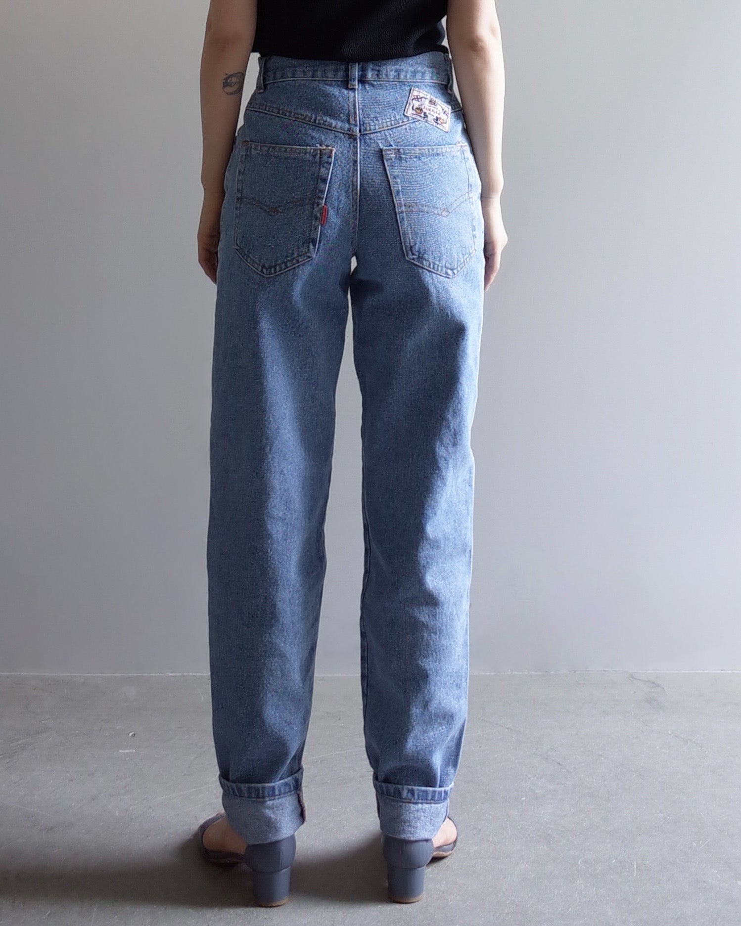 Used / TAPERED DENIM PANTS