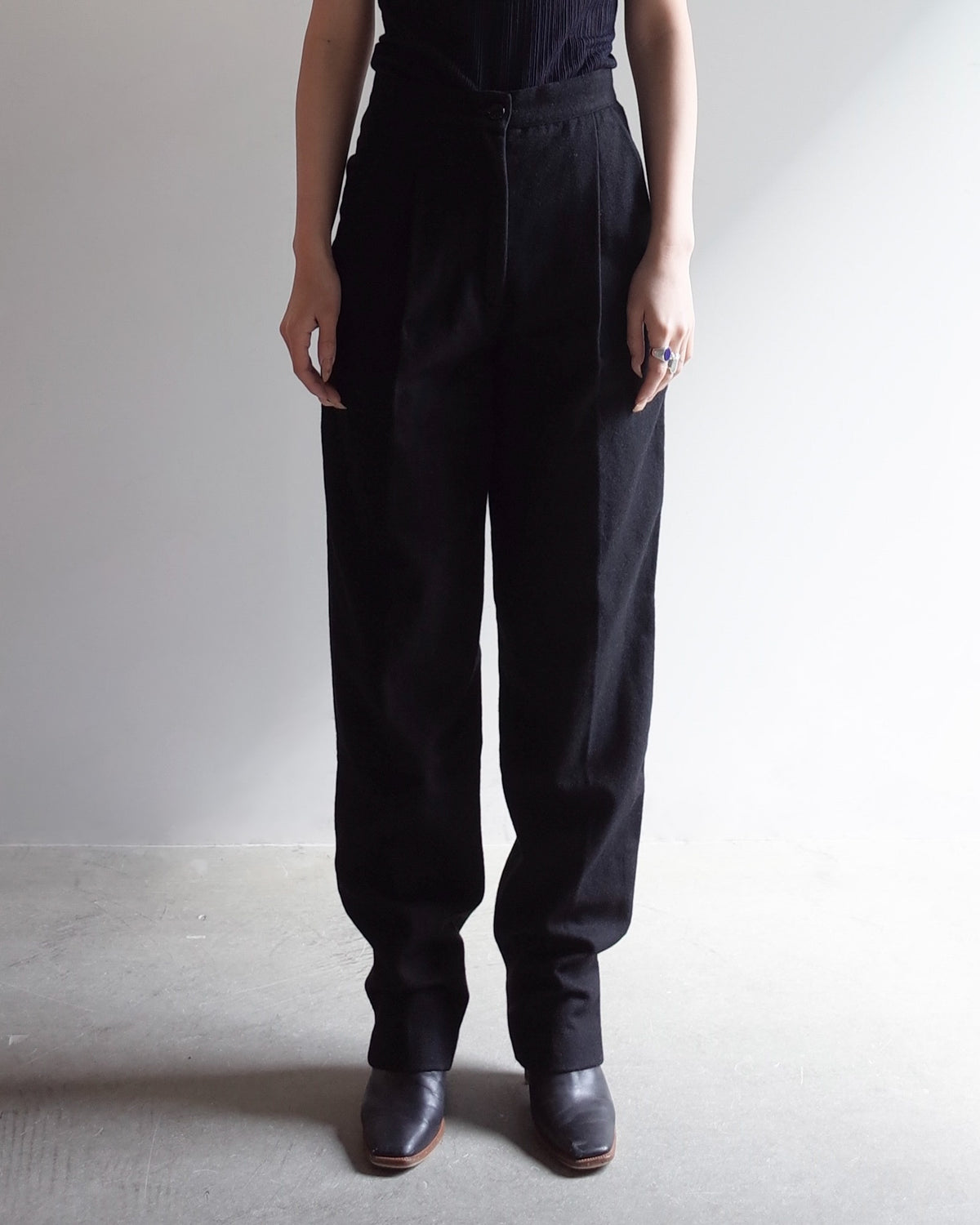 Used / LINE PANTS