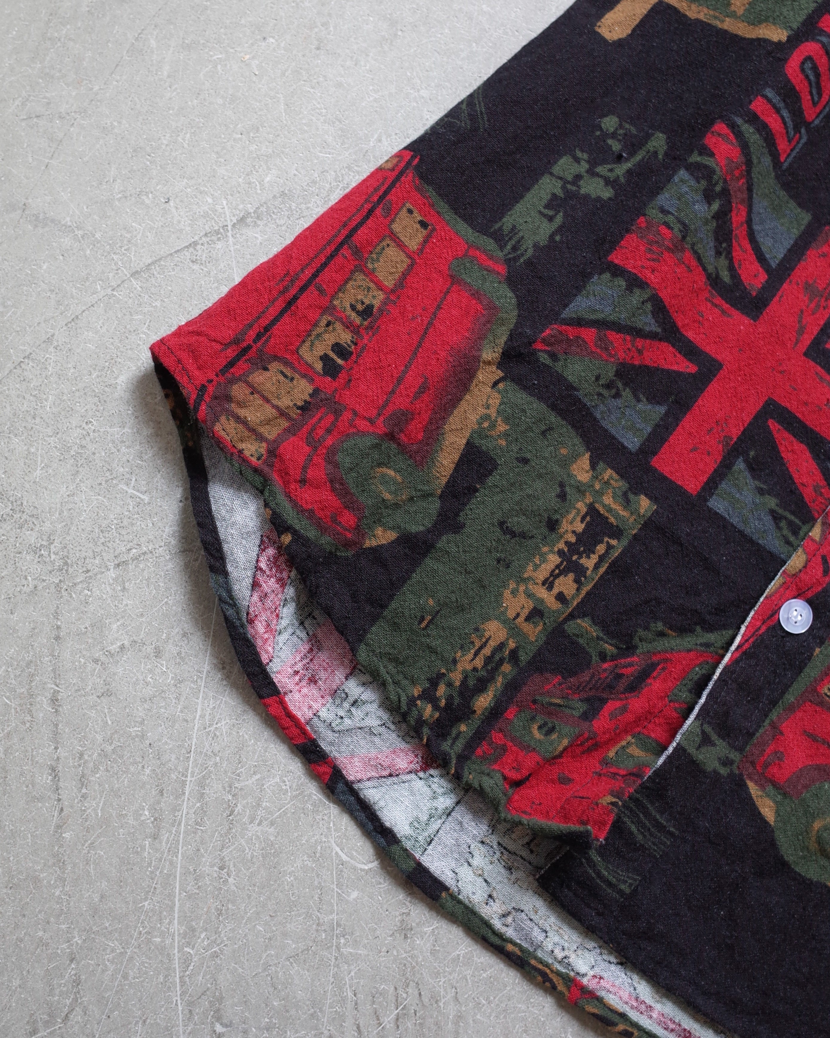 Used / HALF SLEEVE SHIRT
