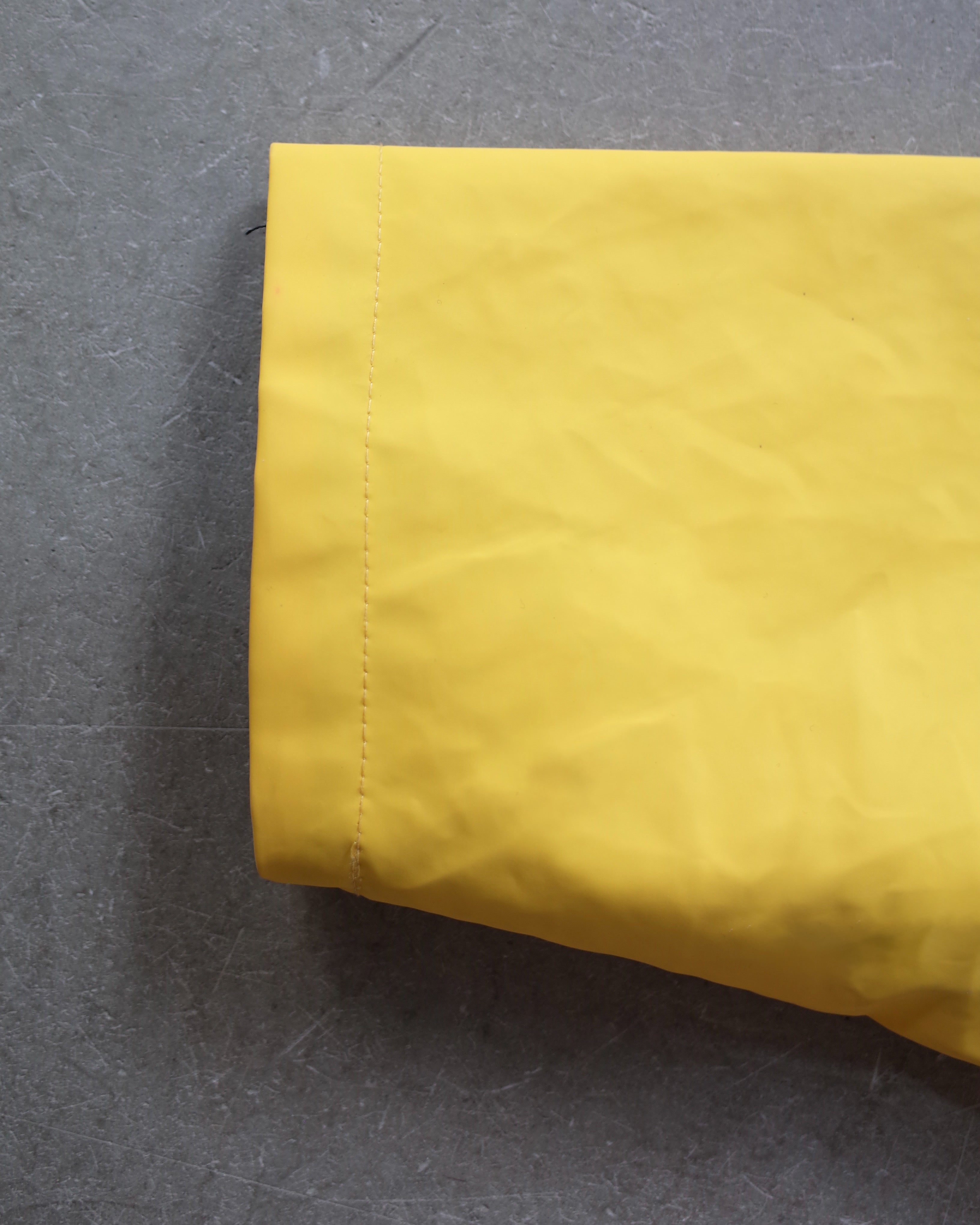 Used / RAIN COAT