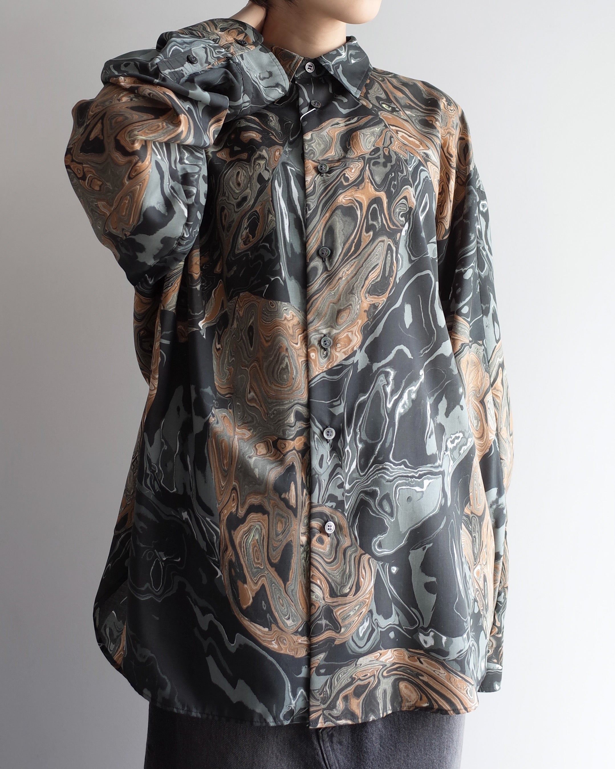 OVER SIZE SHIRT
