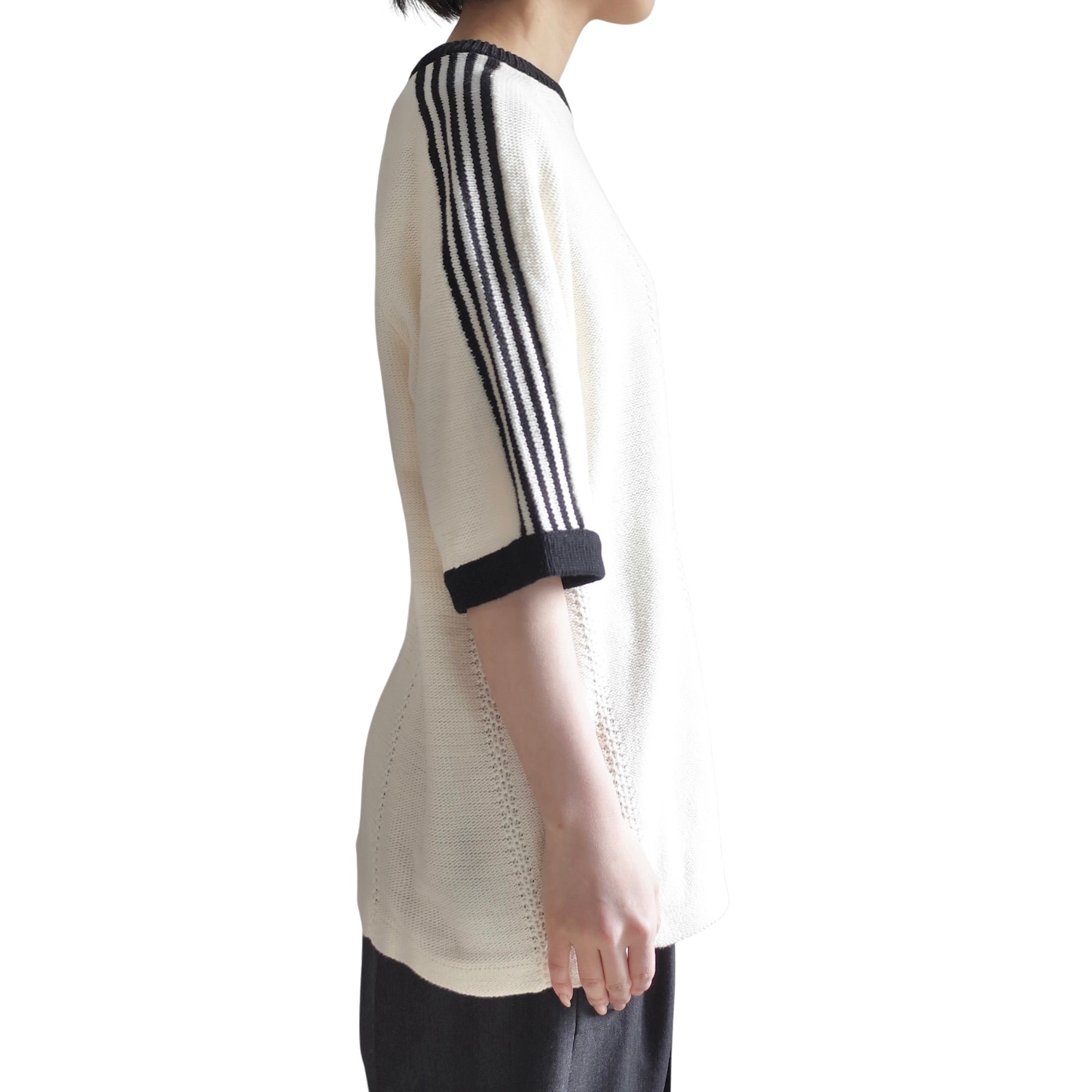 KNITTED TRAINING T-SHIRT