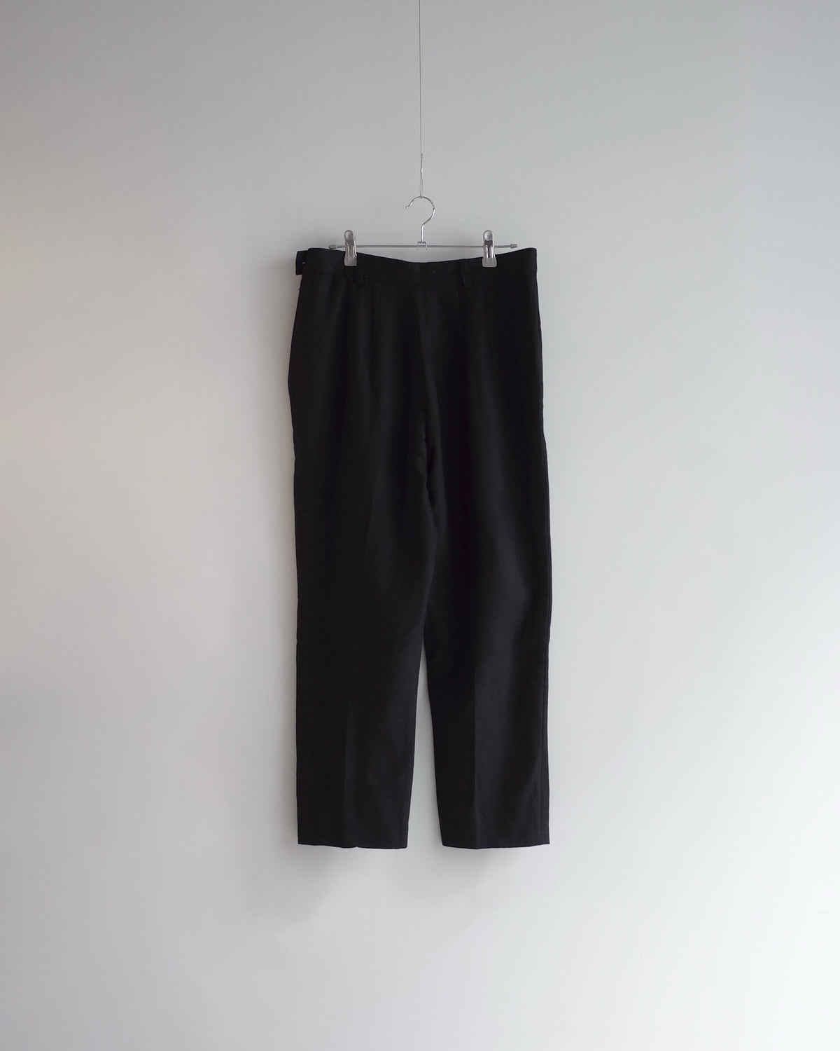 Used / WOOL TAPERED PANTS