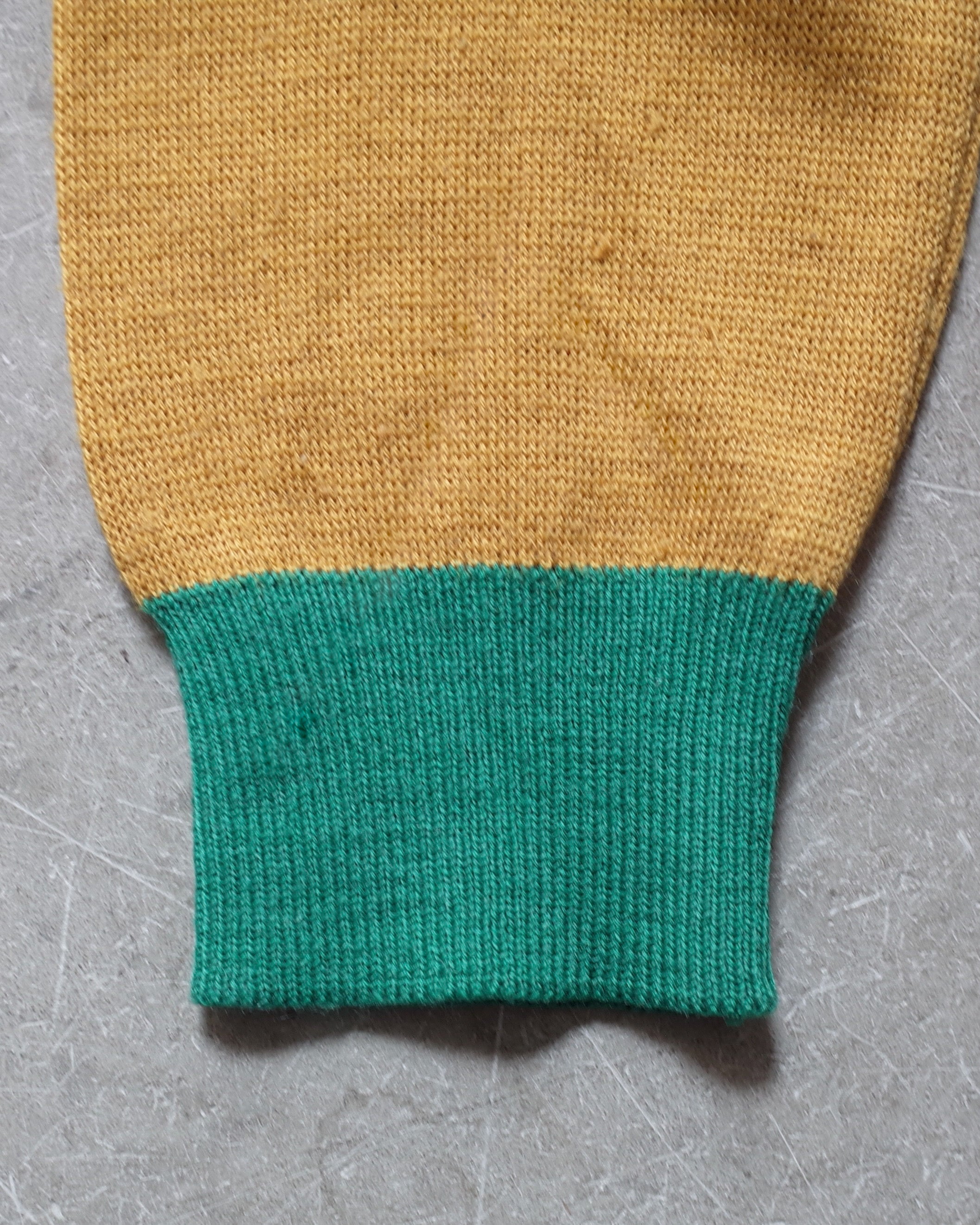 Used / HENRYNECK MULCHCOLOR SWEATER