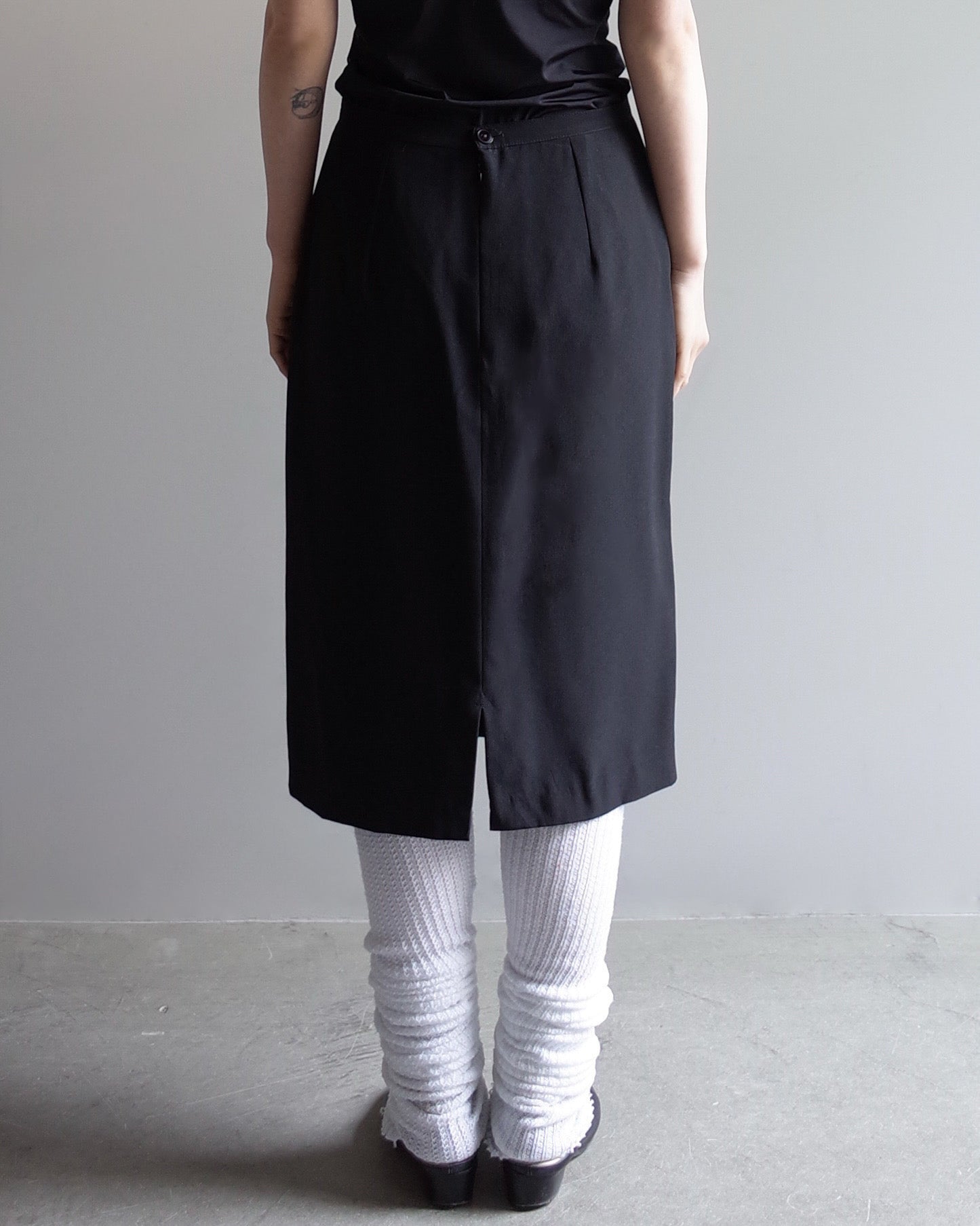 Used / TIGHT MEDIUM SKIRT