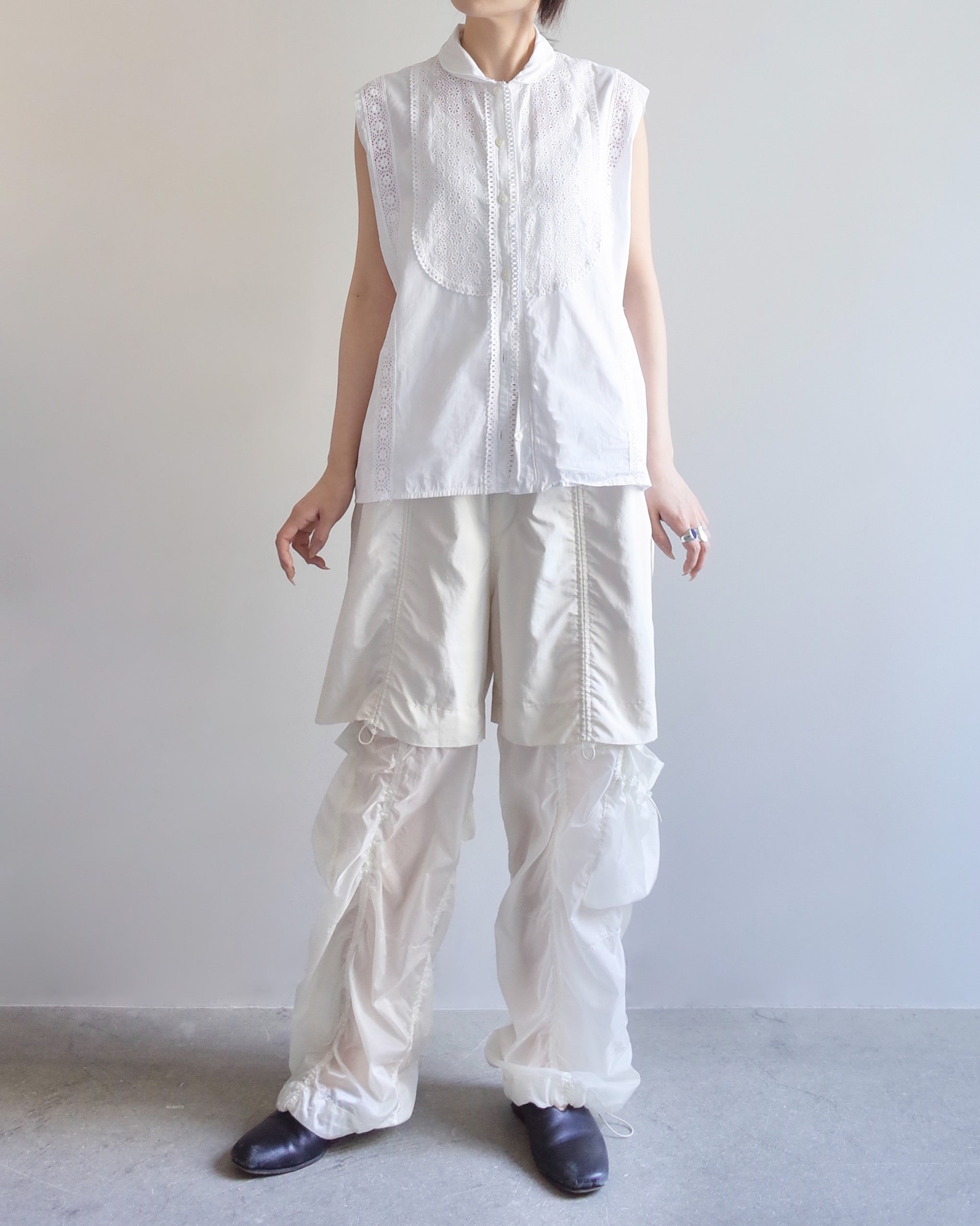Used / SLEEVELESS LACE SHIRT