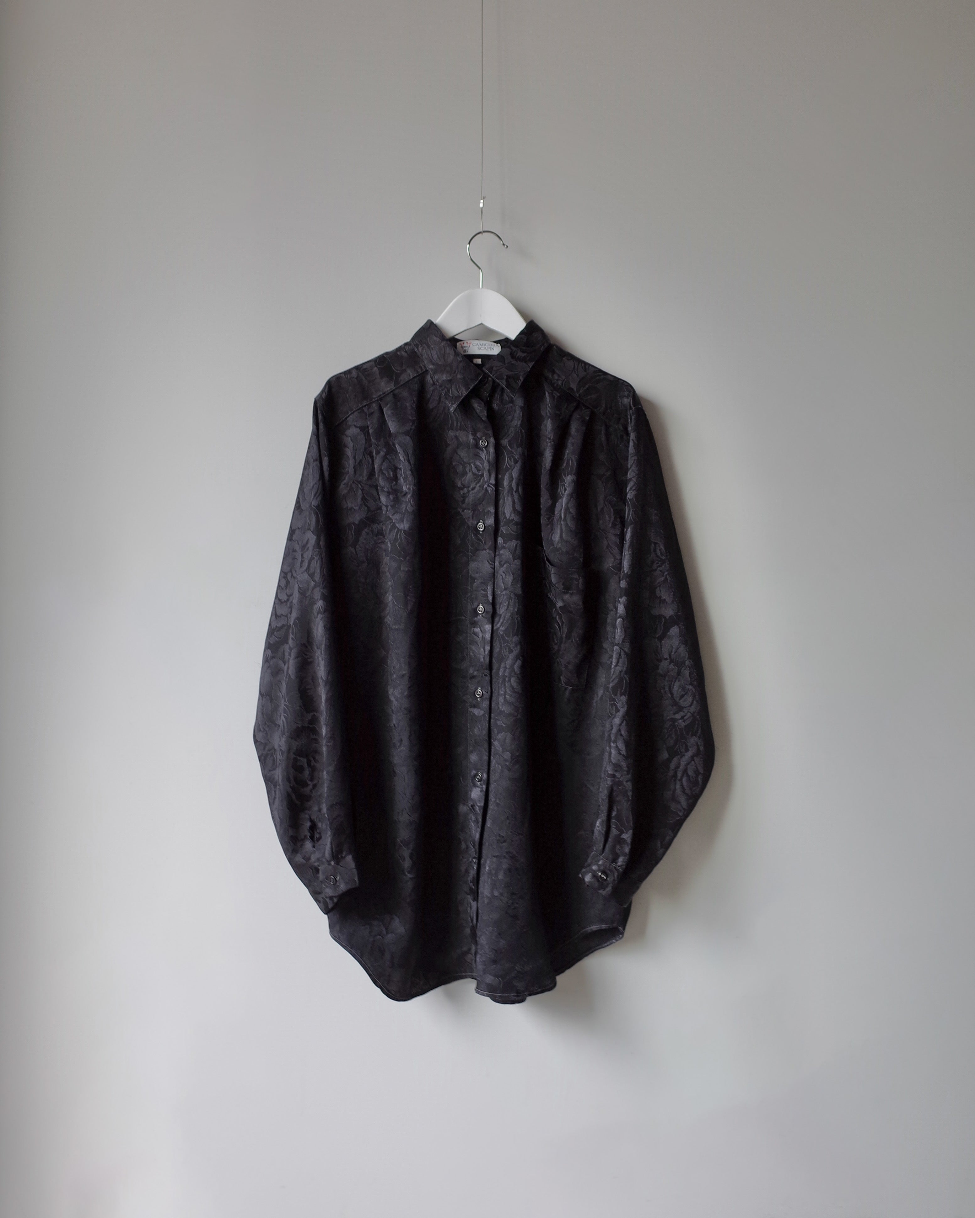 Used / BUTTON DOWN SHIRT