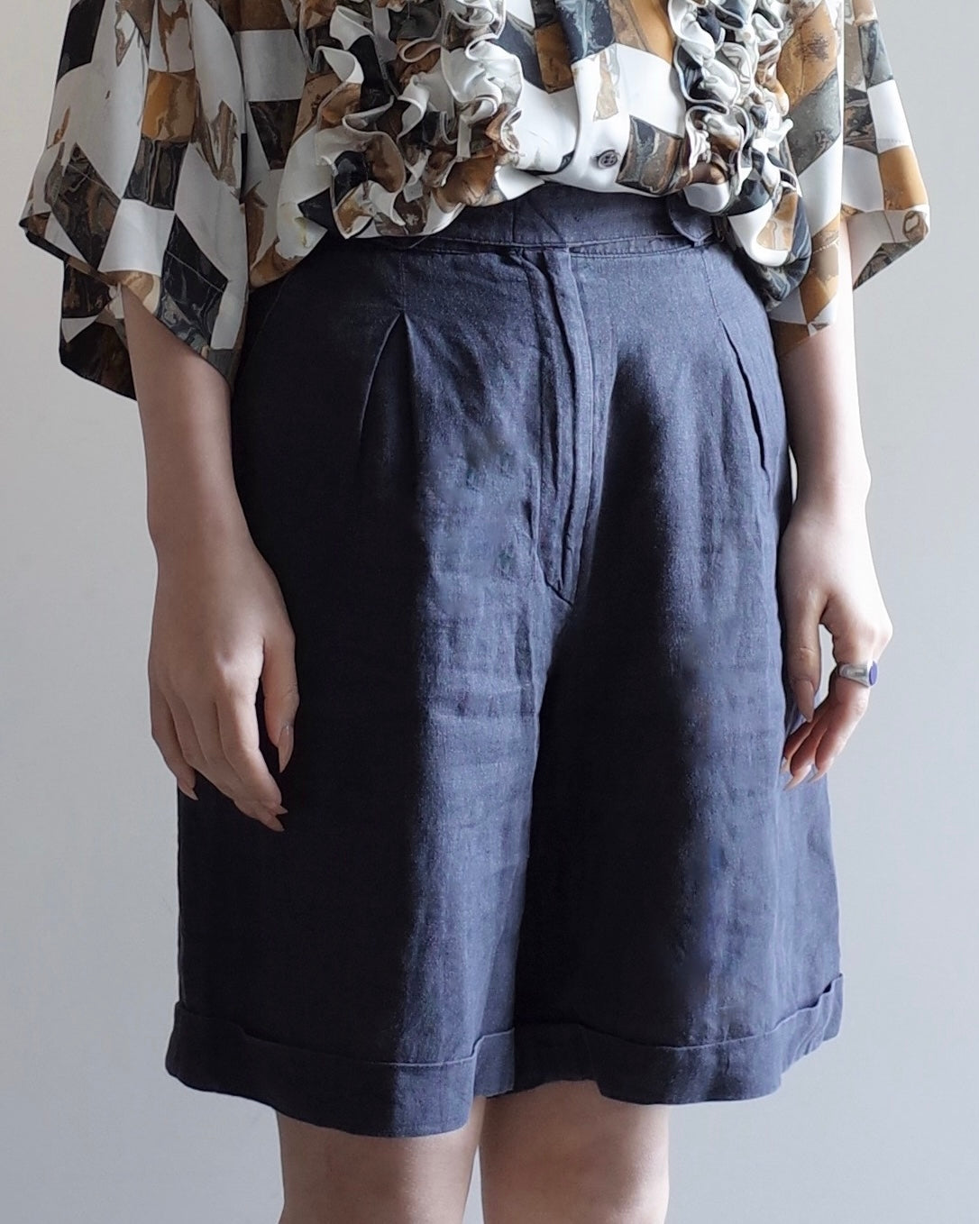 Used / ARMANI JEANS LINEN GURKHA SHORTS
