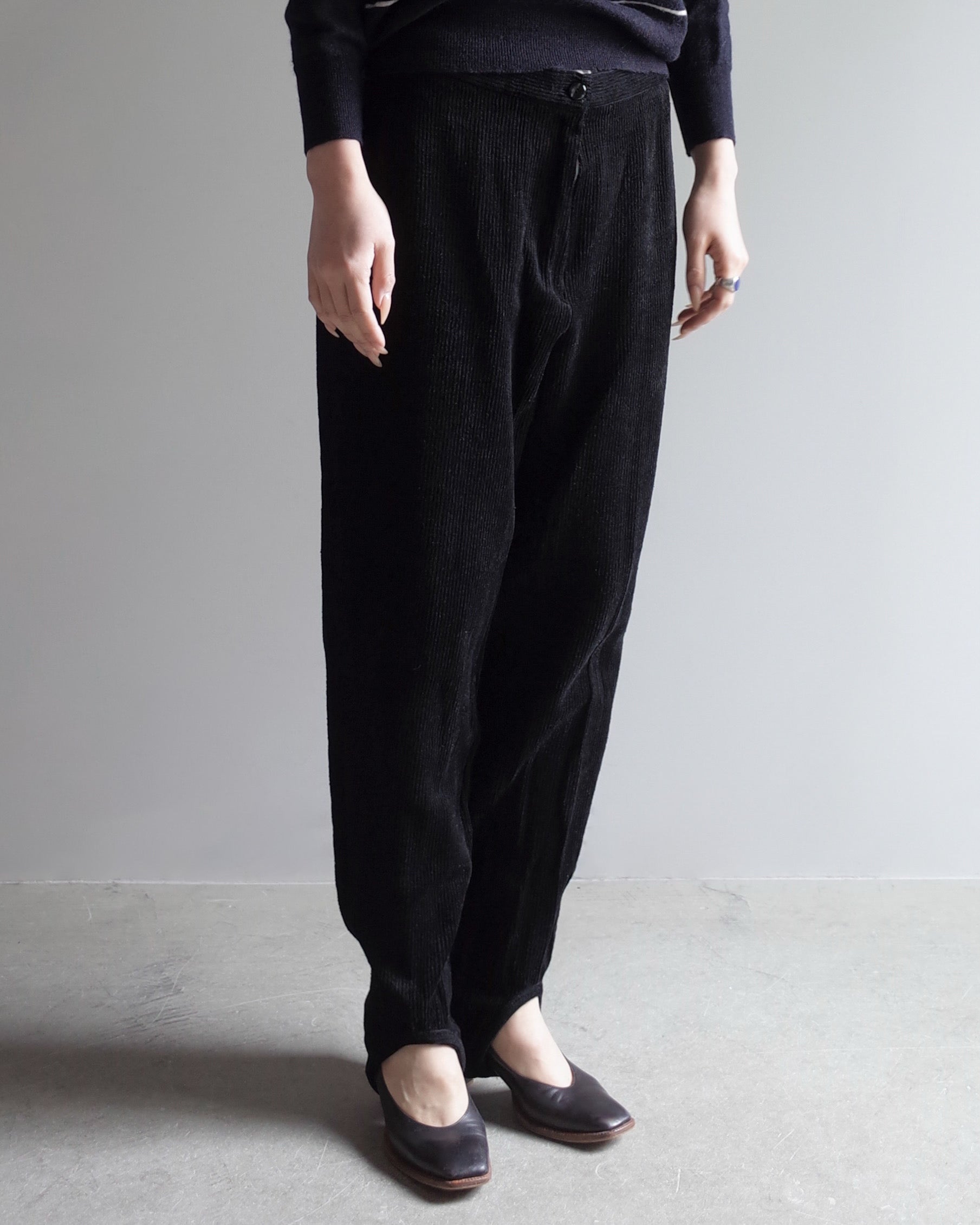 Used / CORDUROY STIRRUP PANTS