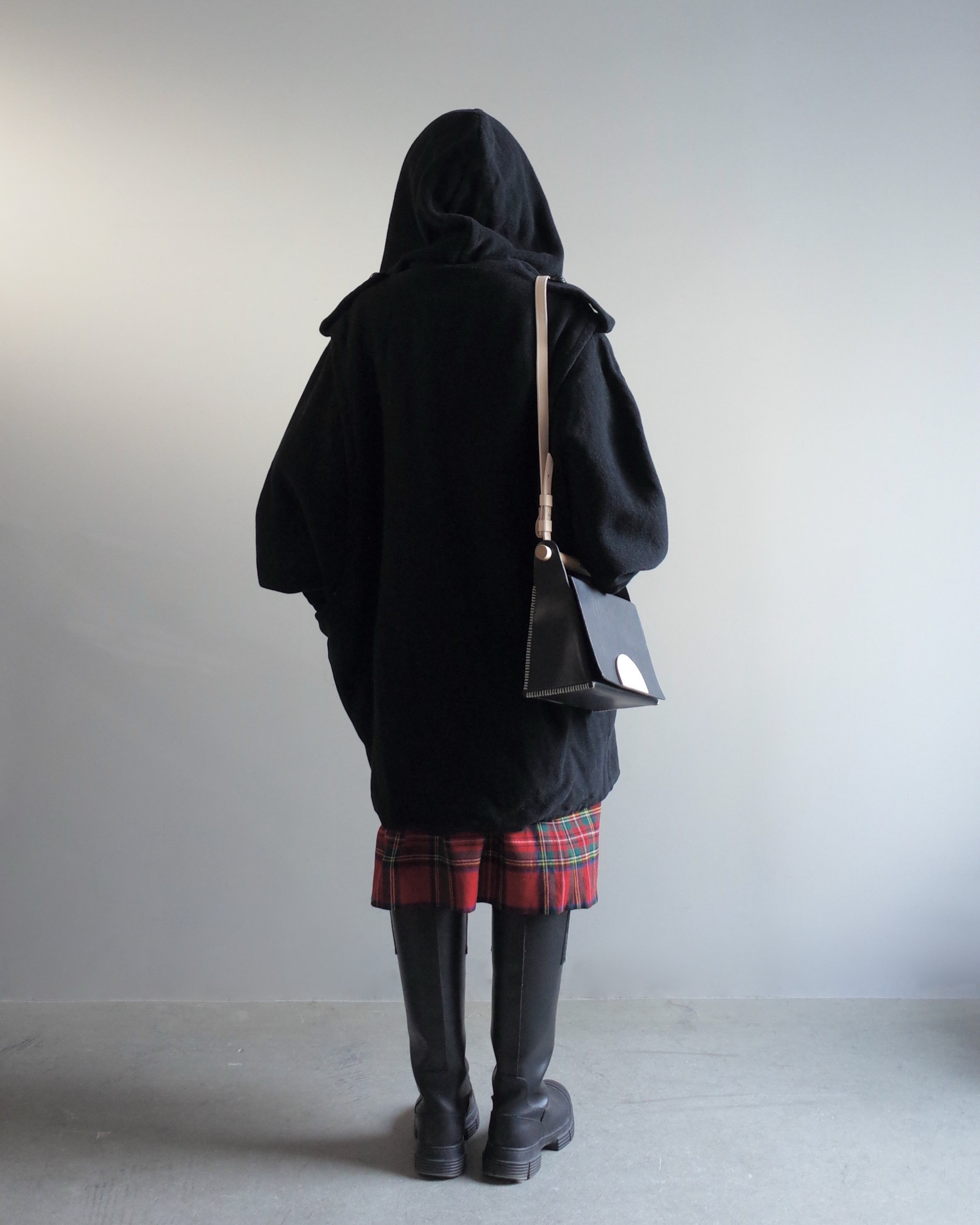Used / HOODIED CAPE COAT