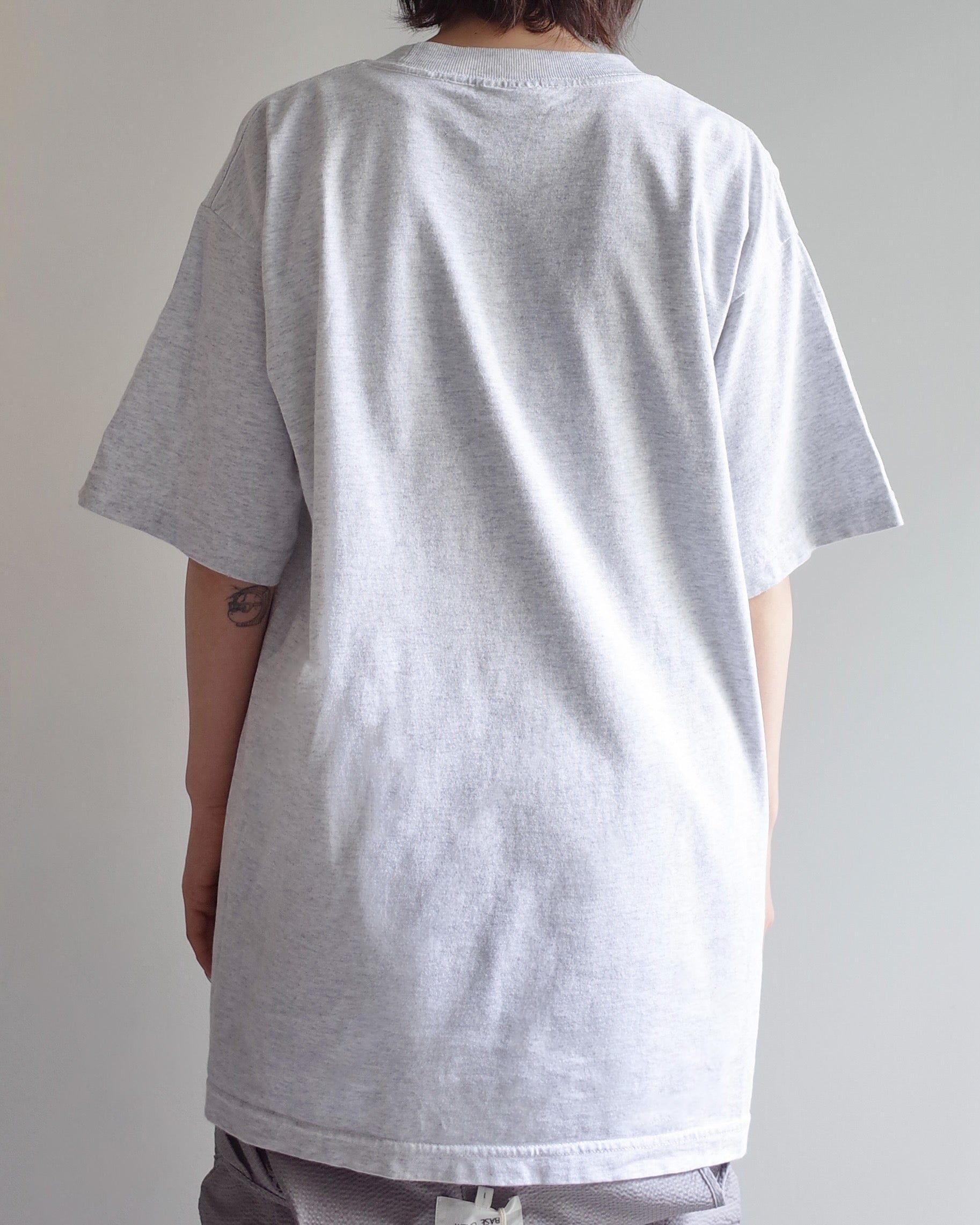 Used / T-SHIRT