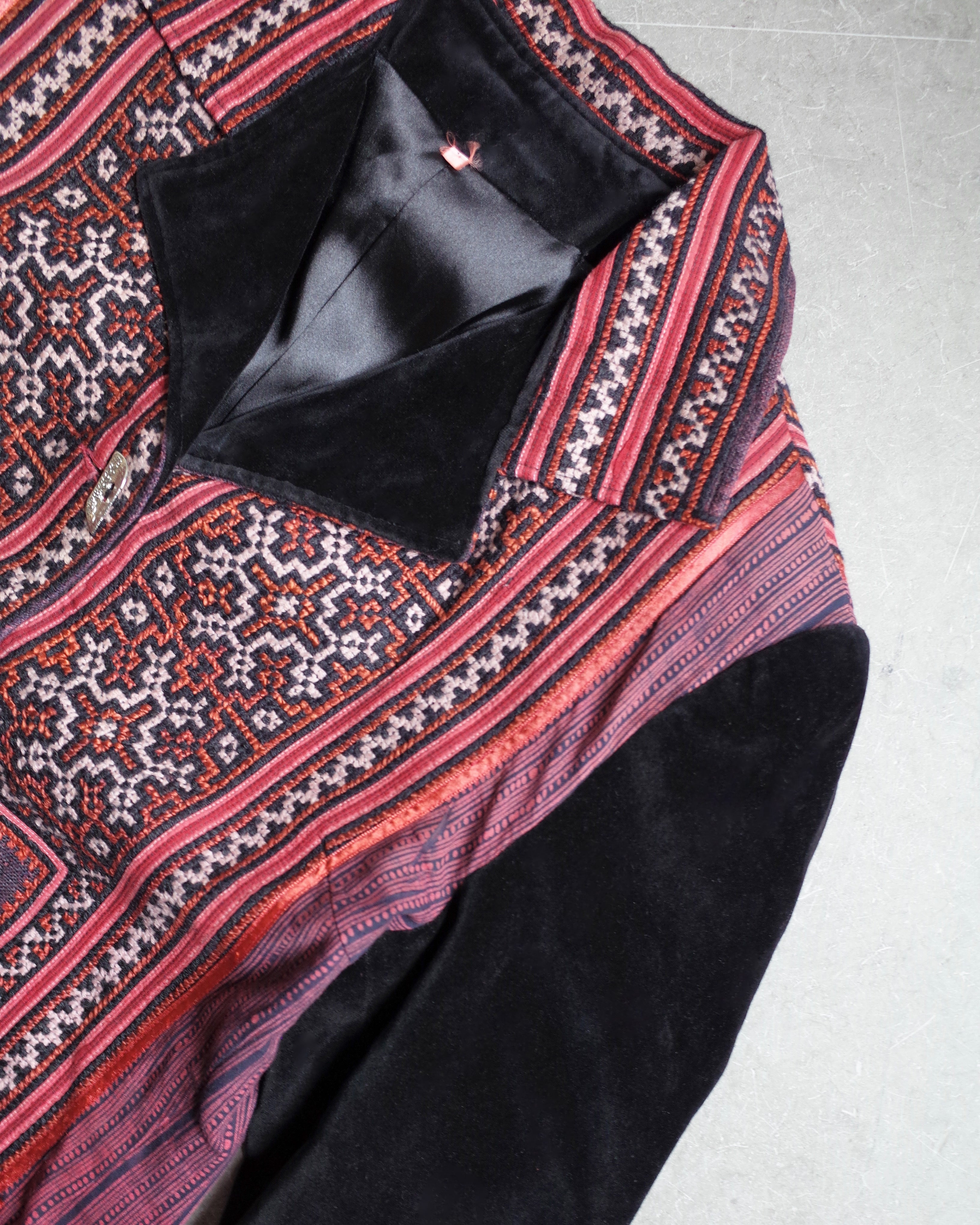 Used / ETHNIC PATTERN VELOUR JACKET
