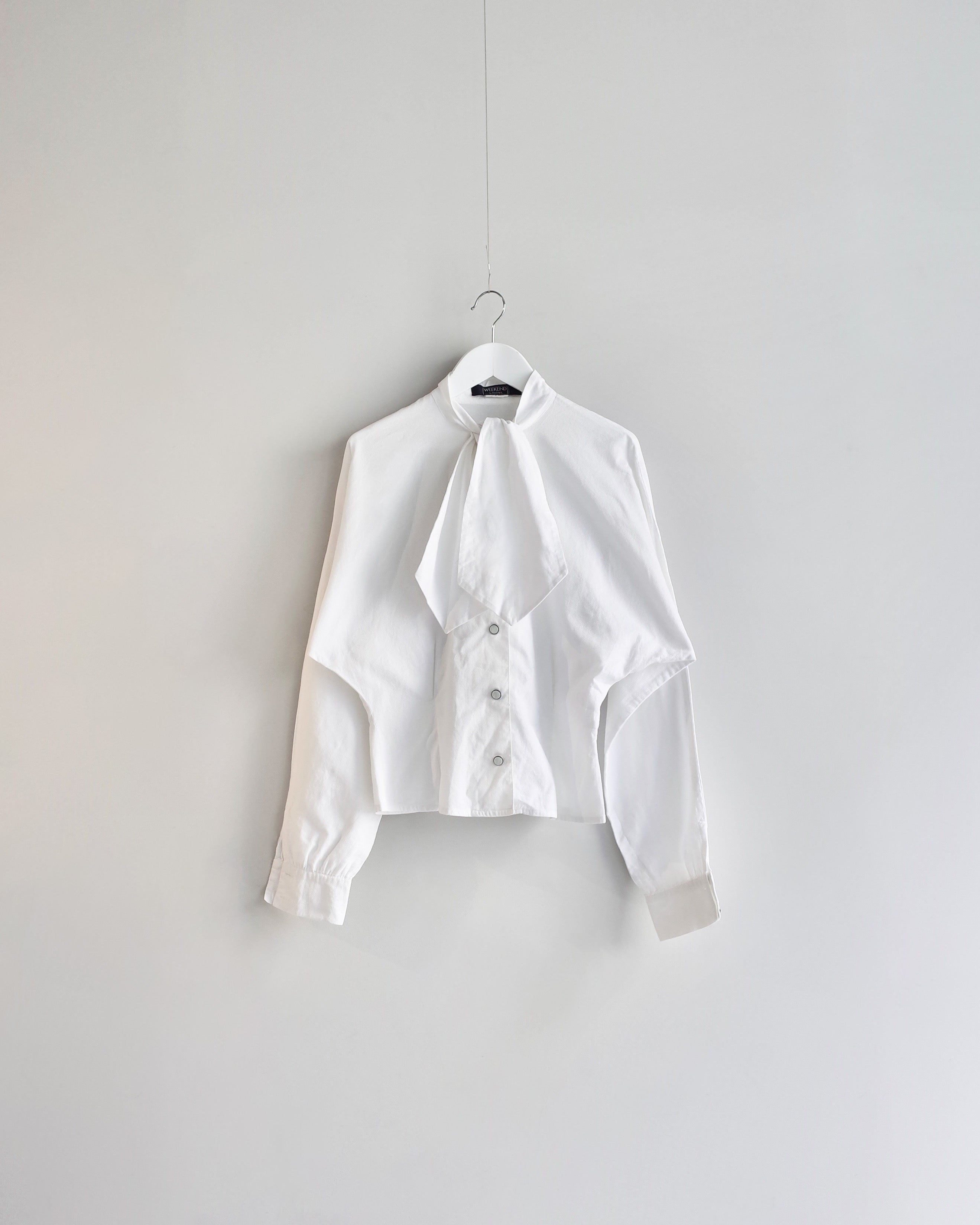 Used / Weekend Max Mara BOW TIE SHIRT