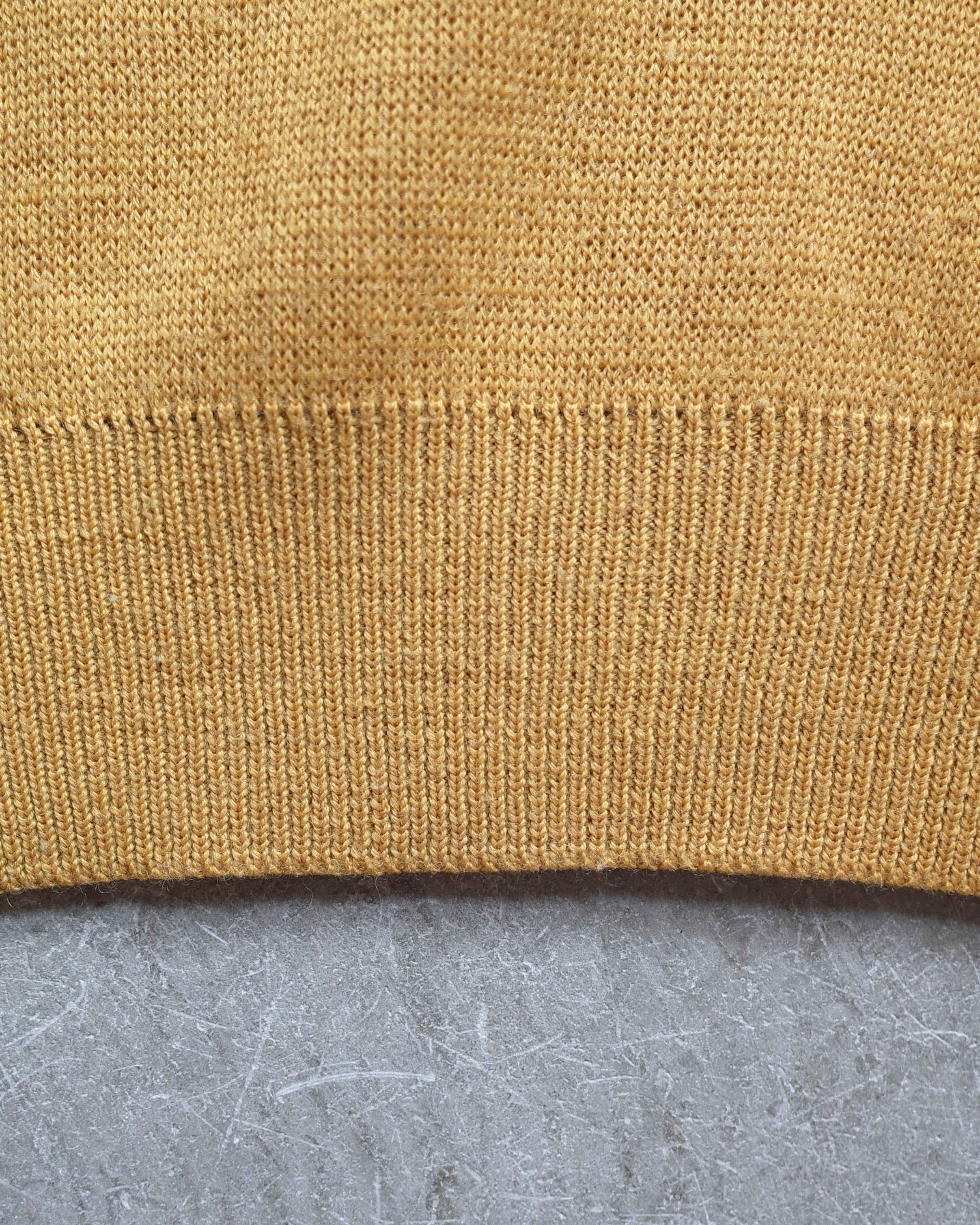 Used / HENRYNECK MULCHCOLOR SWEATER