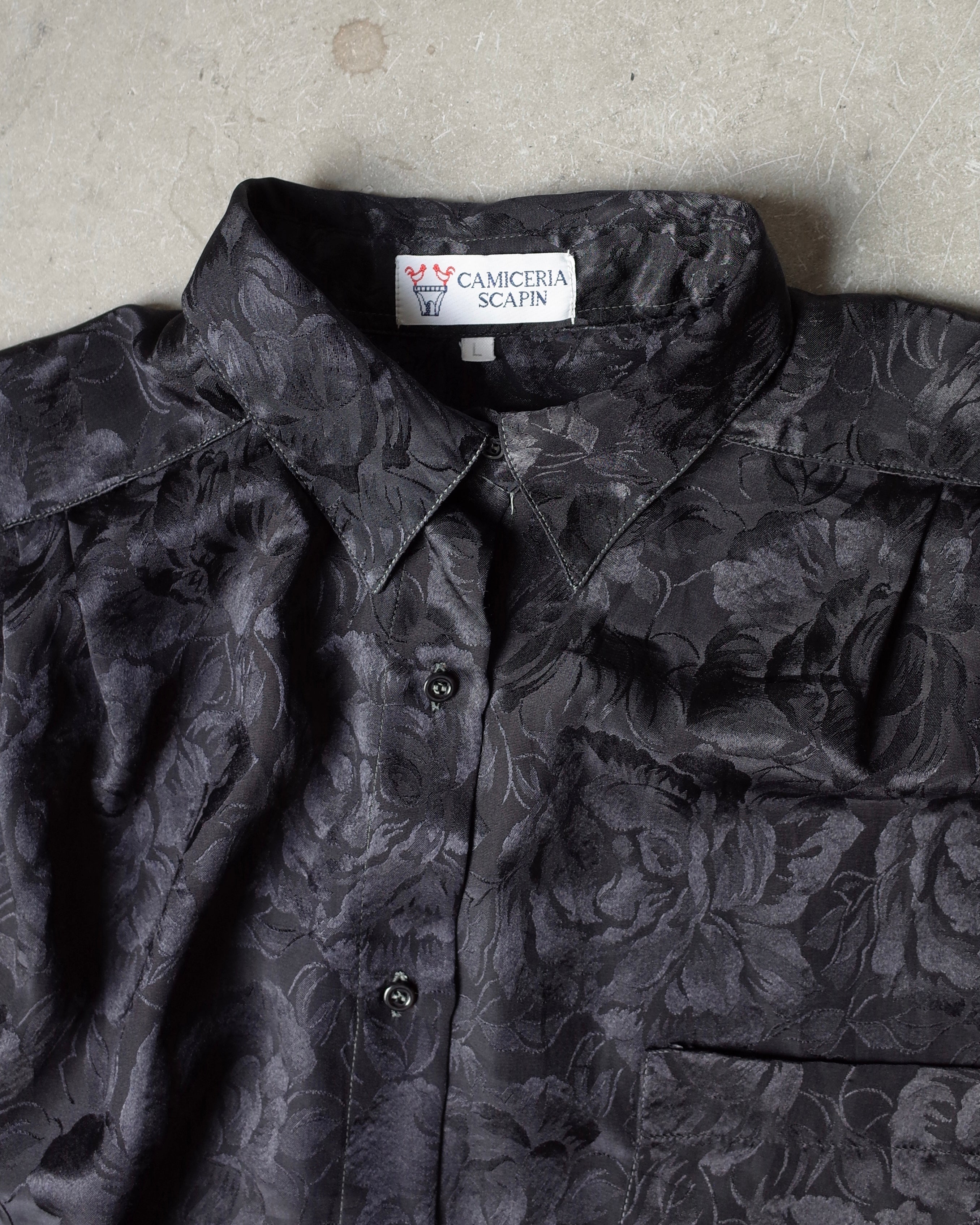 Used / BUTTON DOWN SHIRT