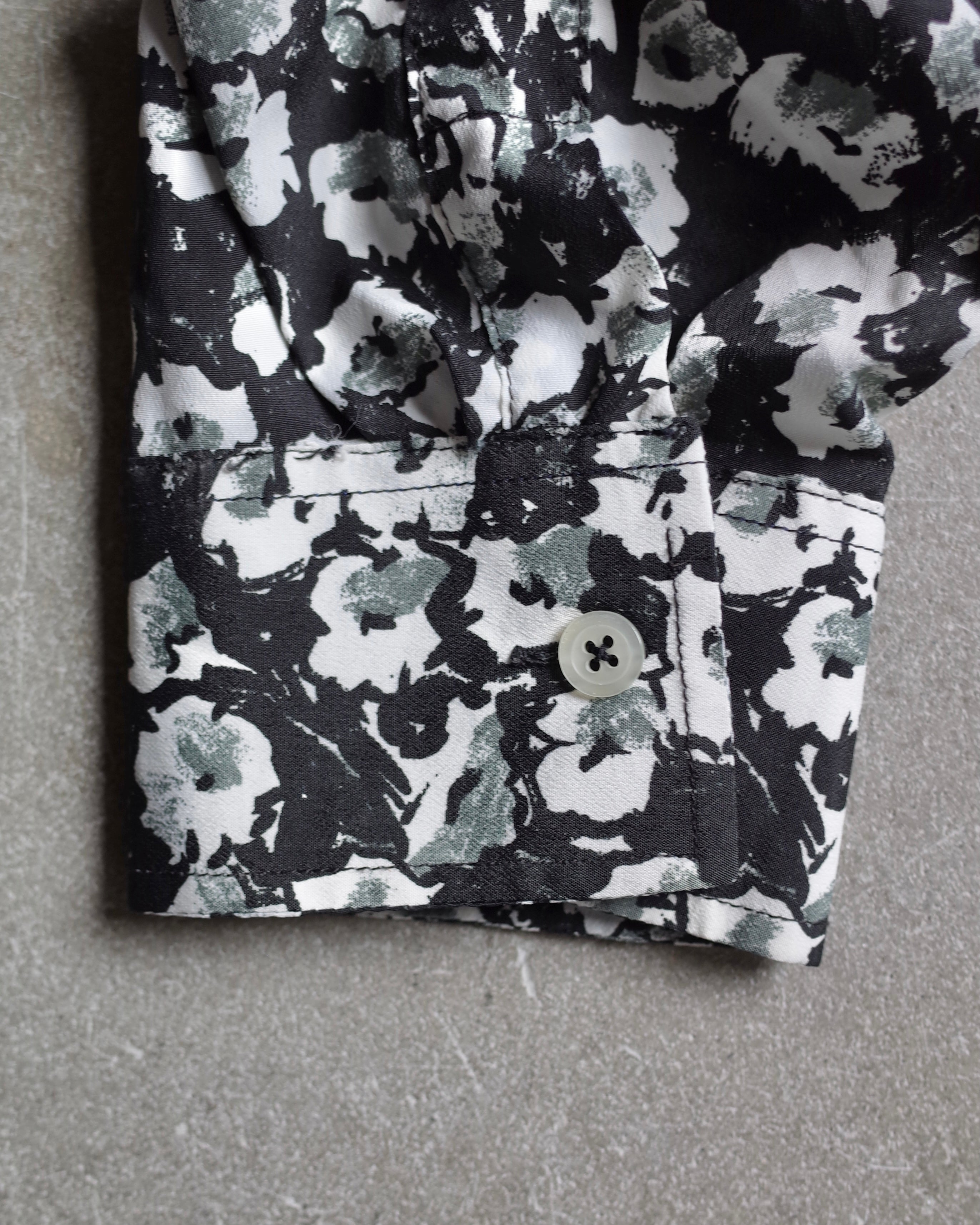 Used / FLOWER PATTERN BLOUSE