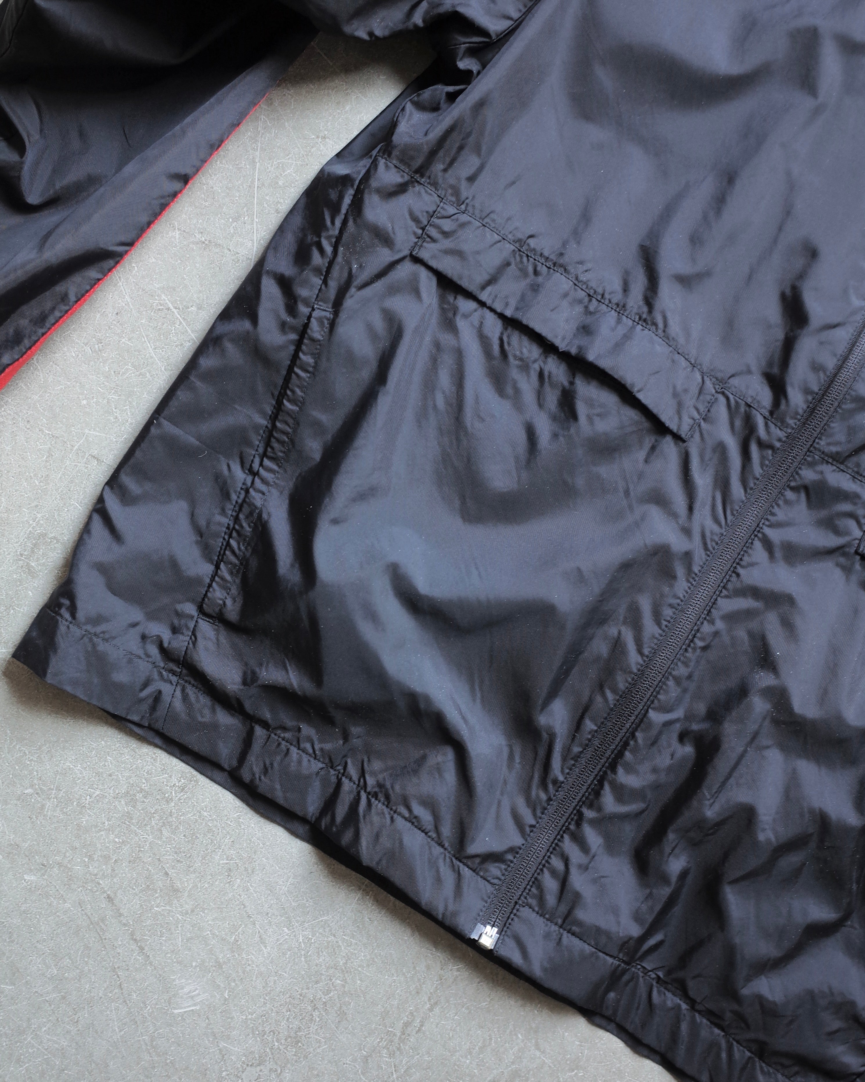 Used / NIKE TRACK JACKET