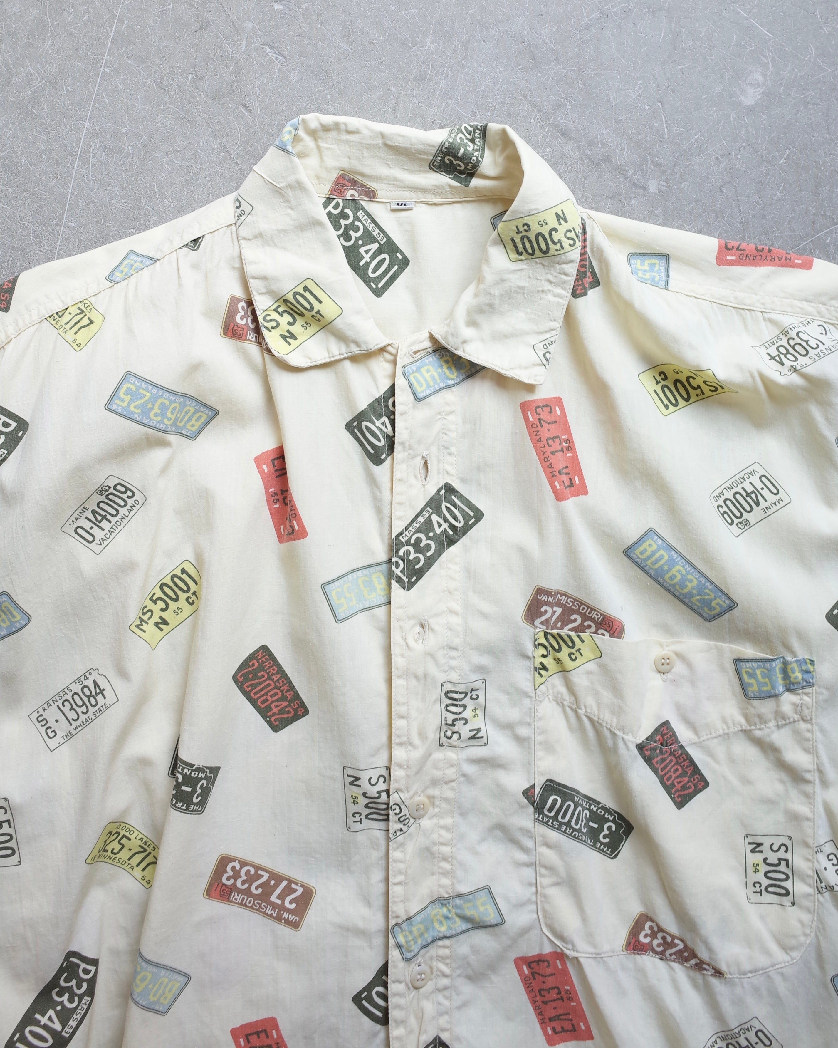 Used / HALF SLEEVE SHIRT