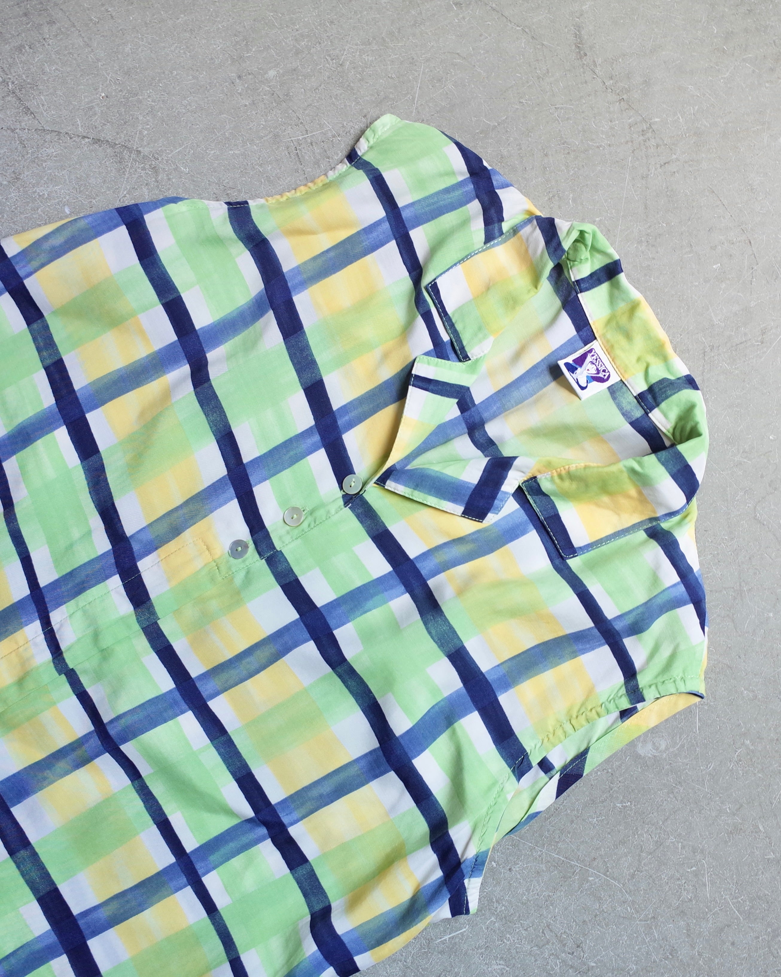 Used / SLEEVELESS SHIRT