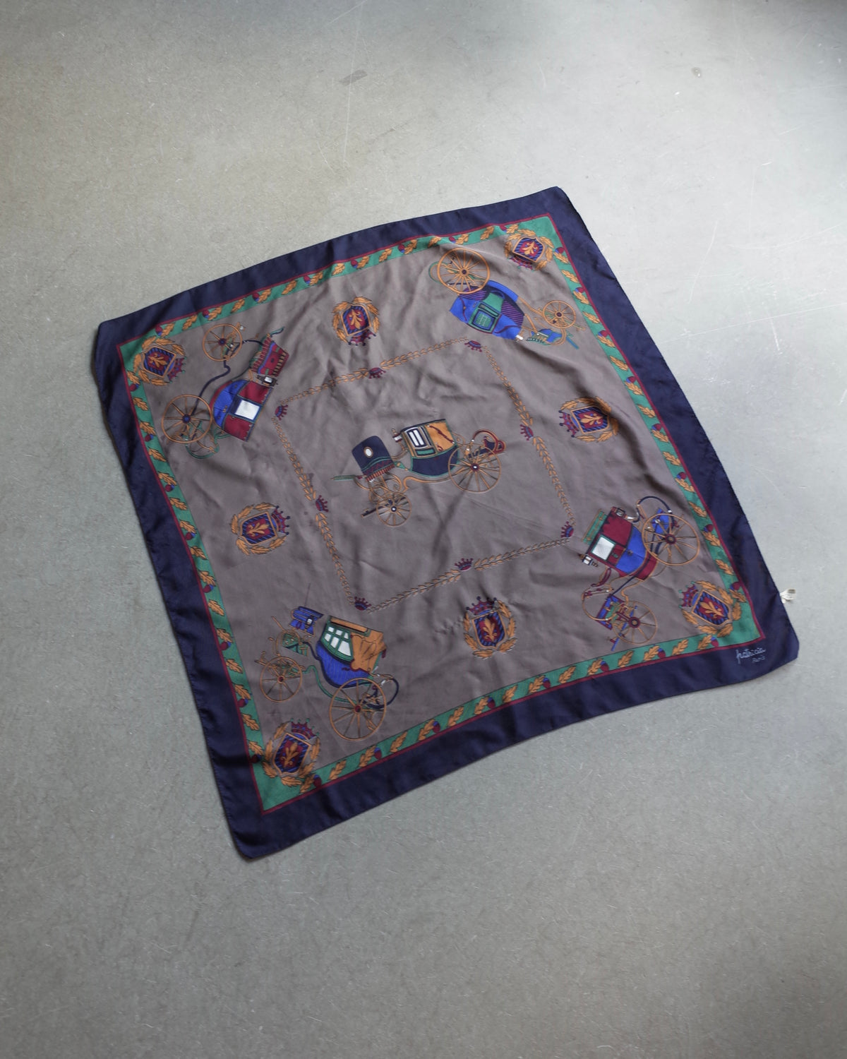 Used / SCARF
