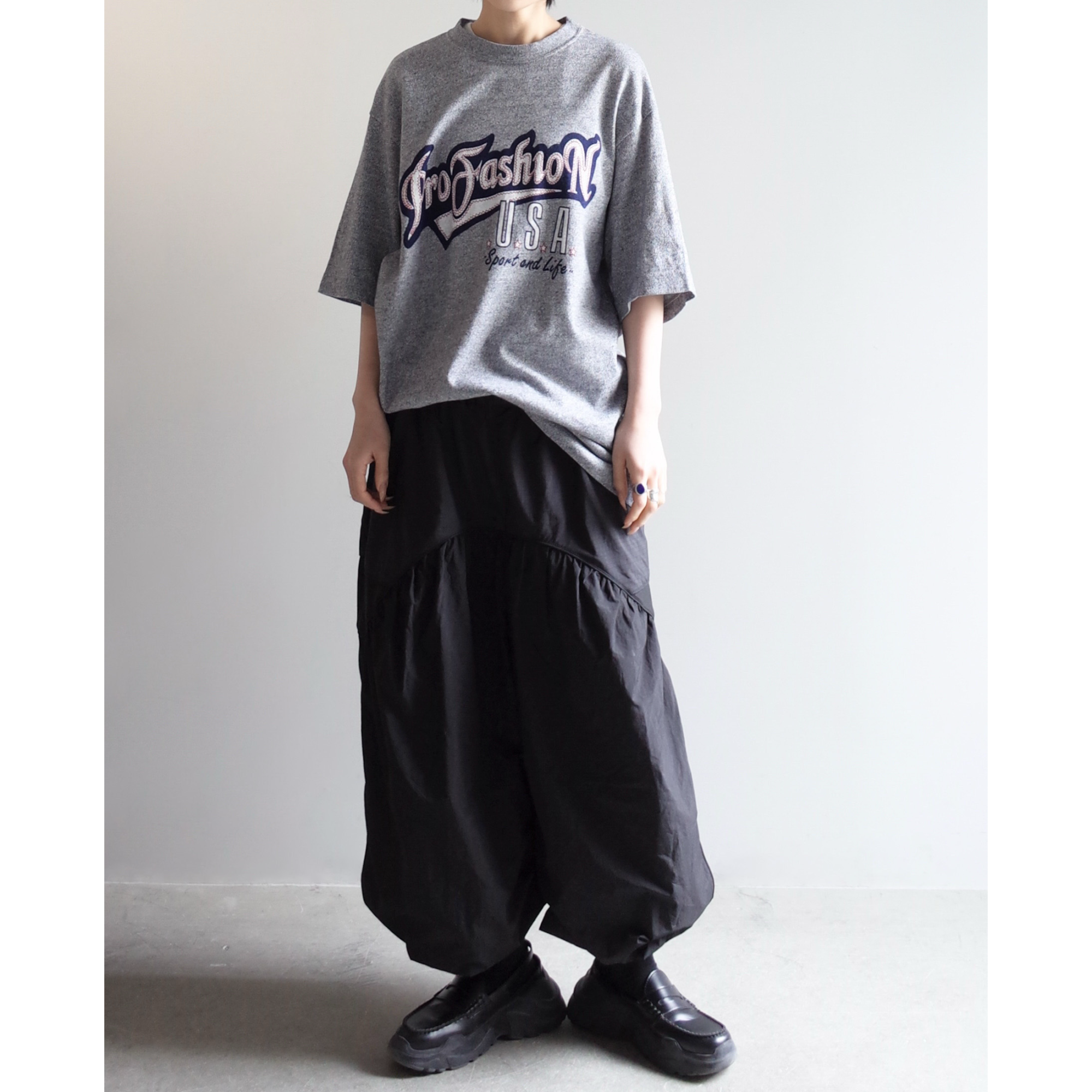 Used / OVERSIZED SWEAT TEE