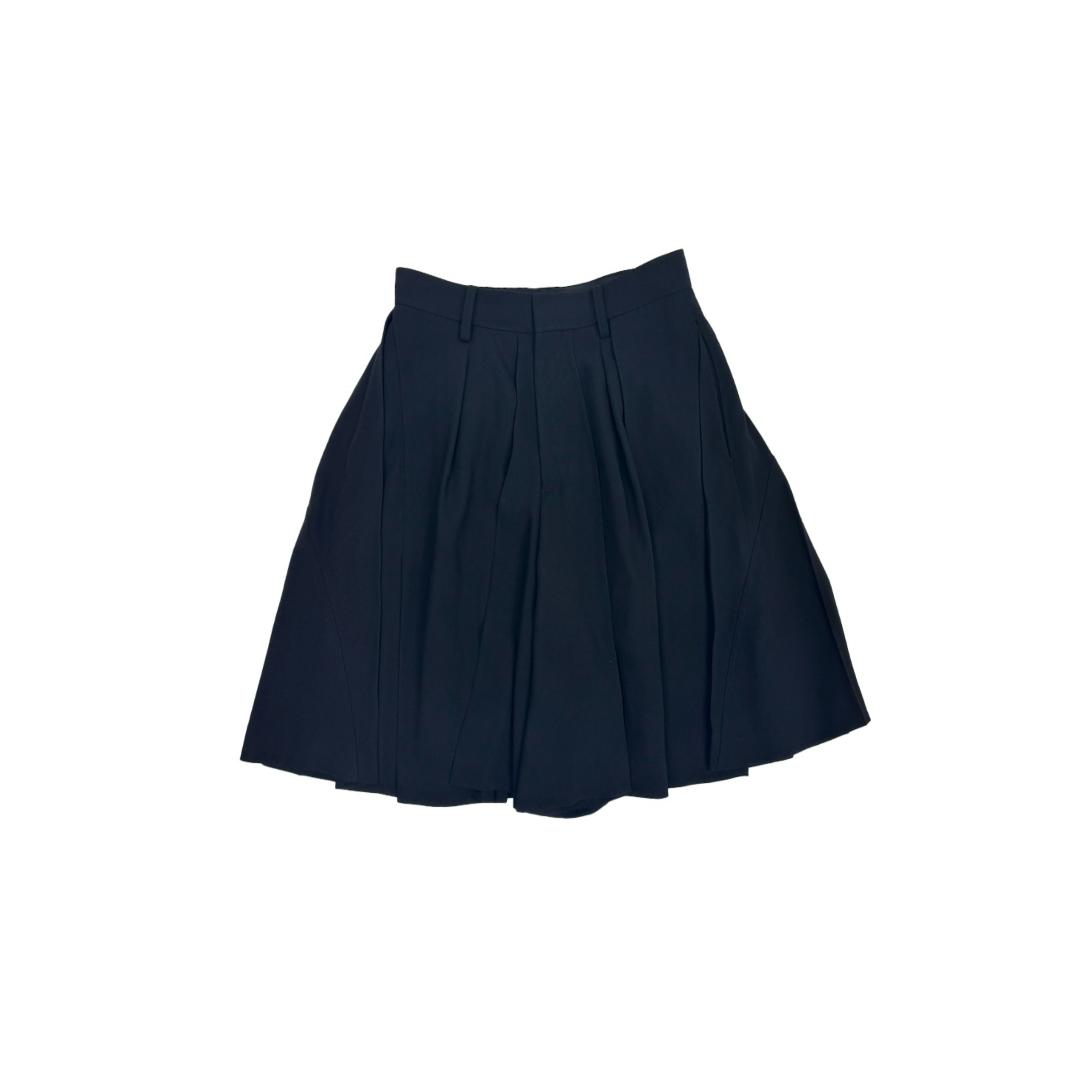 PLEATS SHORT PANTS