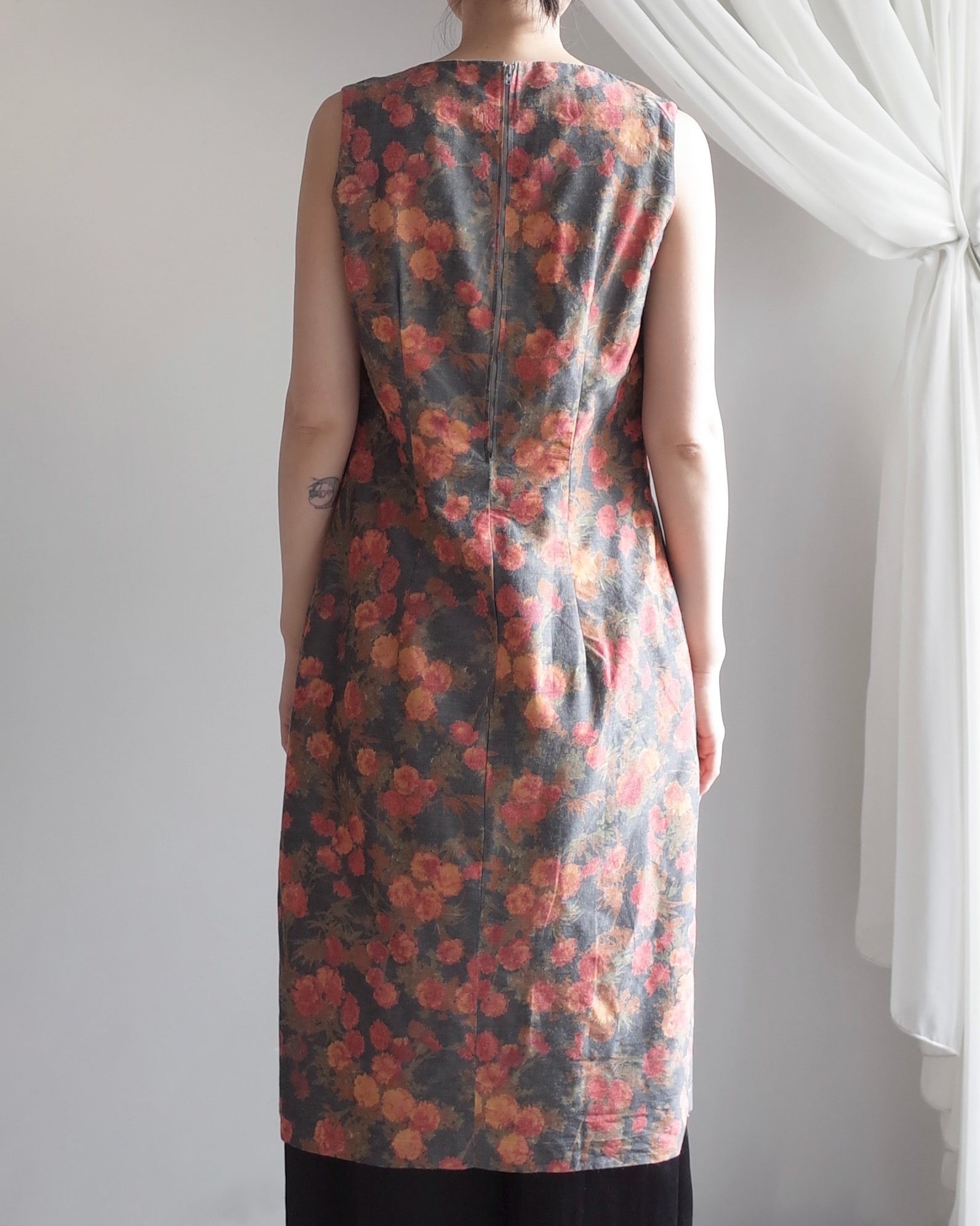 Used / HANDMADE SLEEVELES ONEPIECE