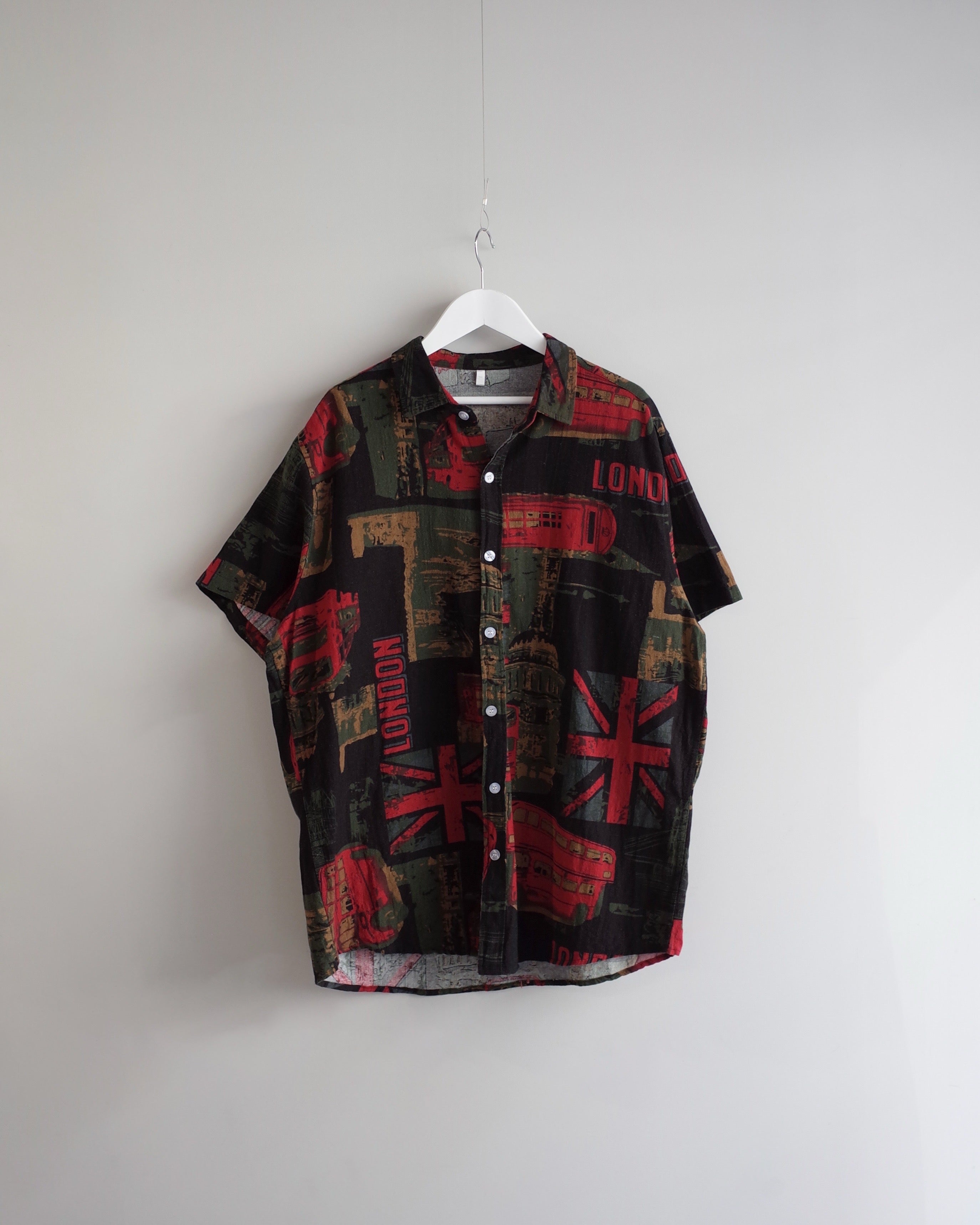 Used / HALF SLEEVE SHIRT