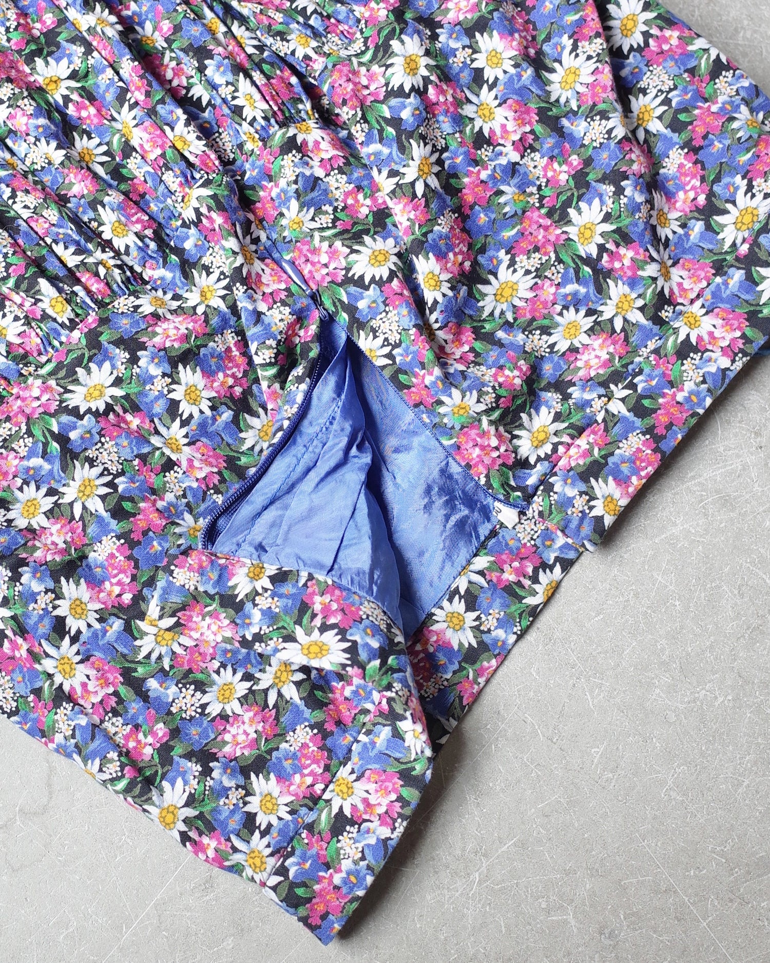Used / LONG FLARE SKIRT