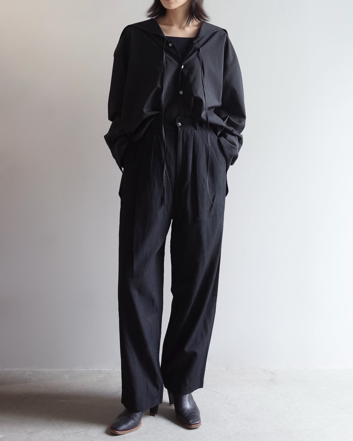 Used / WOOL TAPERED PANTS