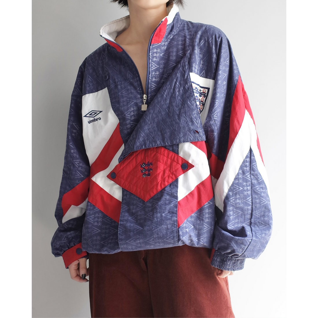 Used / unbro NYLON JACKET