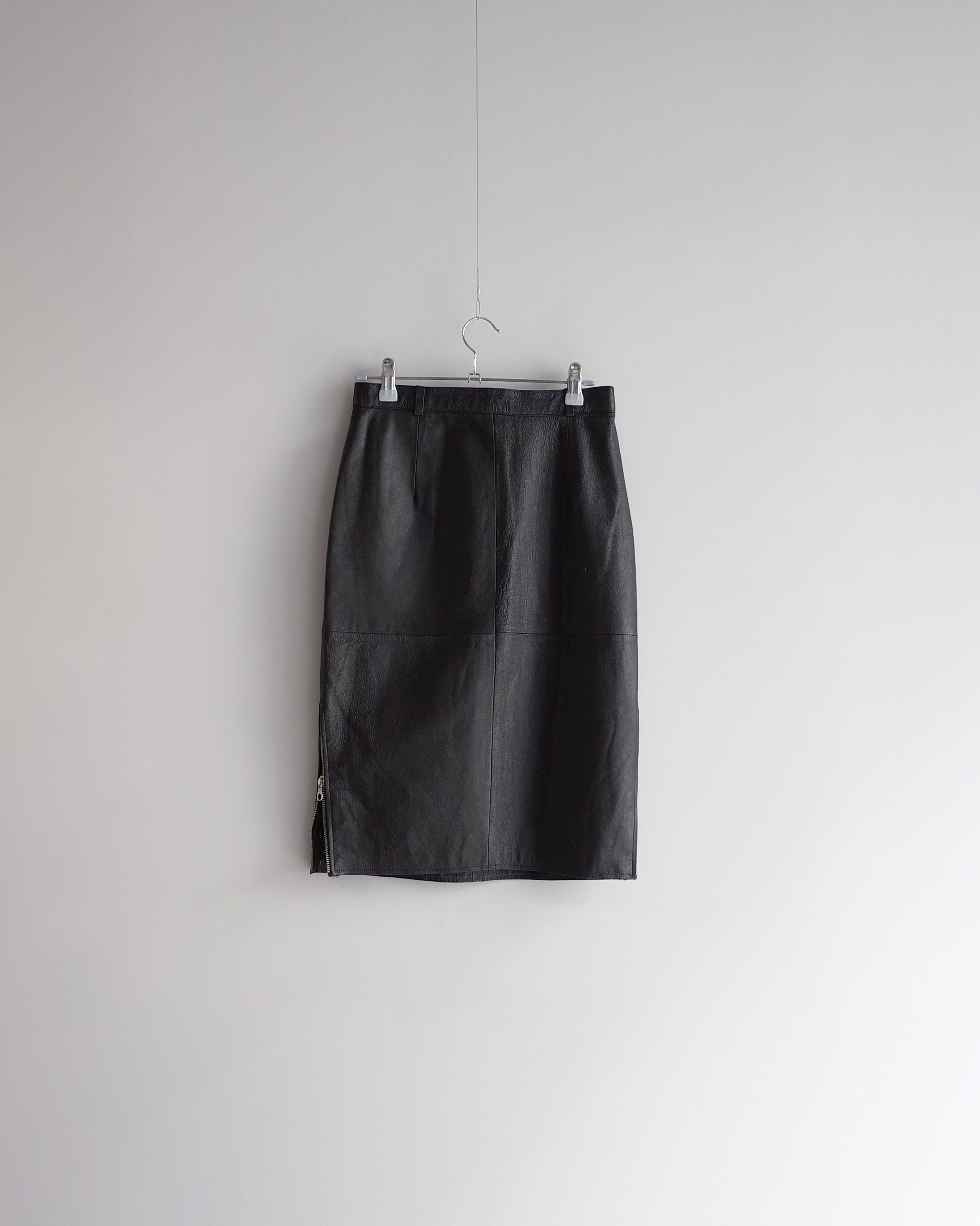 Used  / LEATHER SKIRT