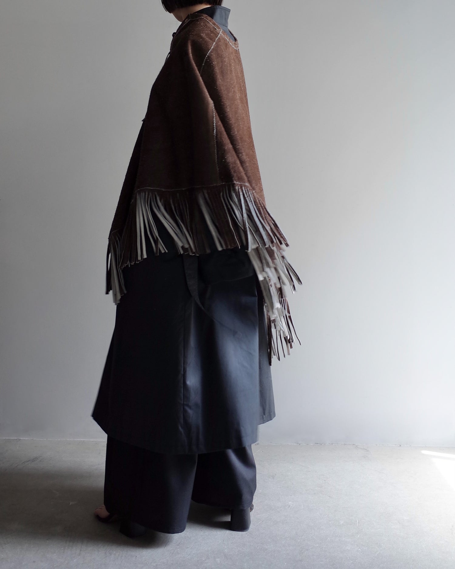 Used / LEATHER PONCHO