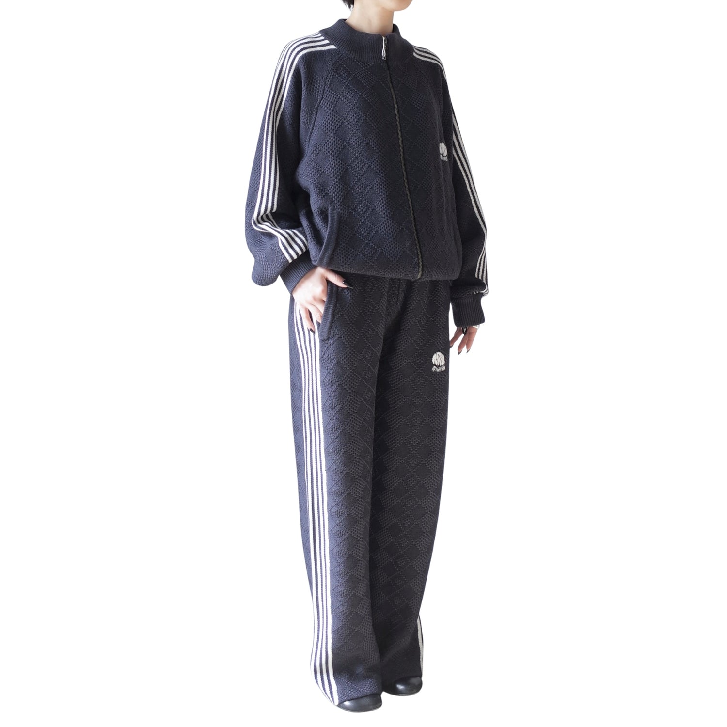 KNITTED TRAINING PANT