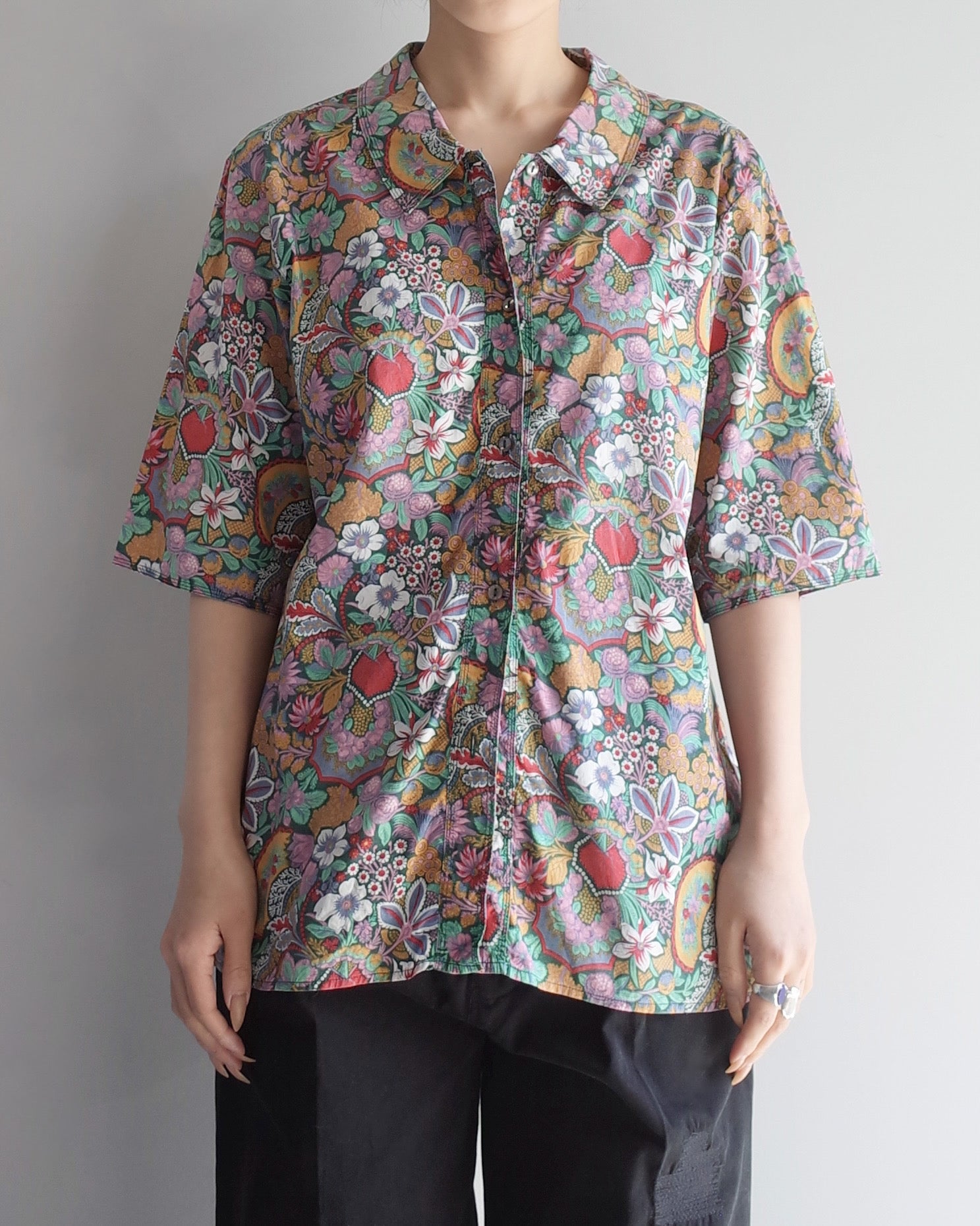 Used / HALF SLEEVE PAISLEY SHIRT