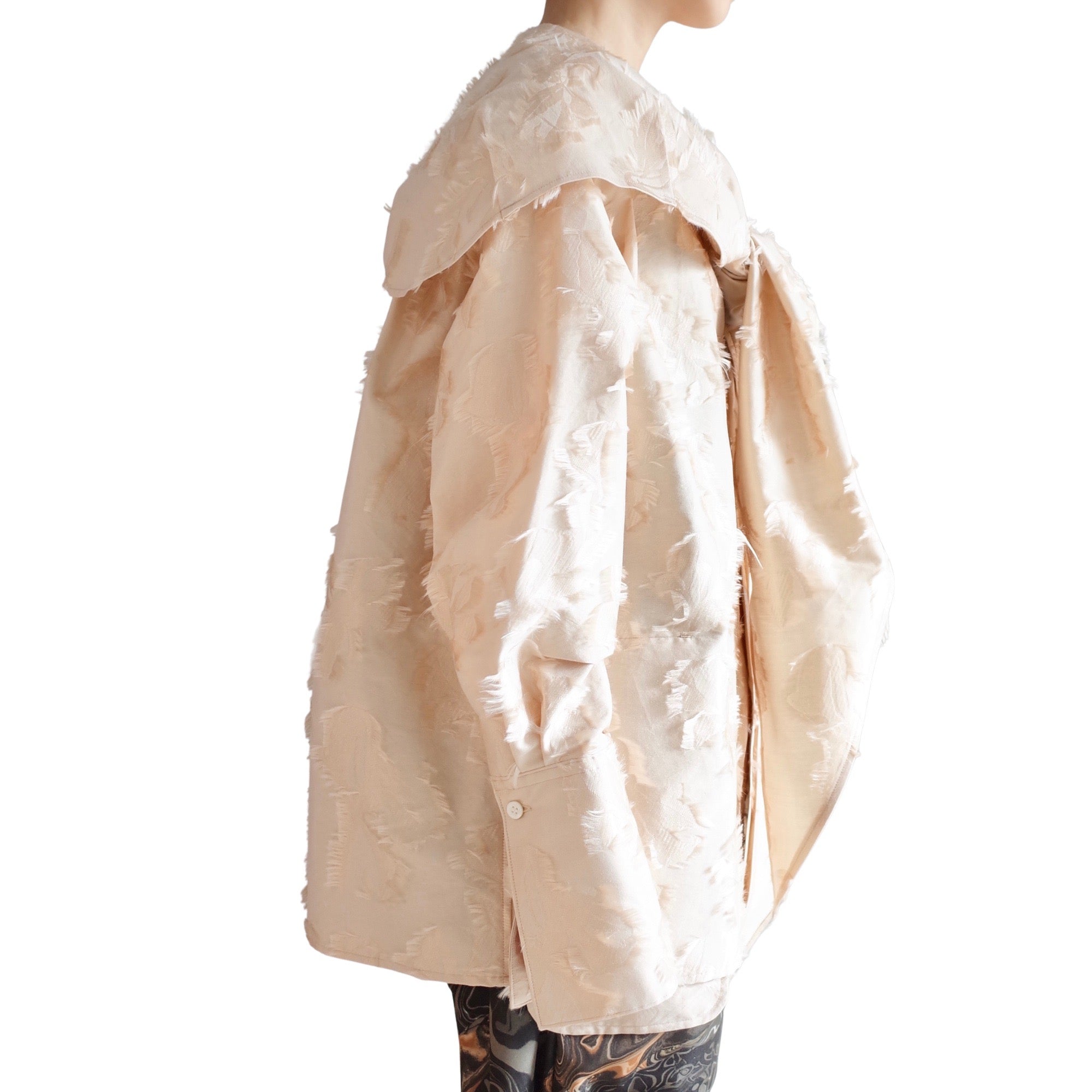 JACQUARD LEAF COLLAR BLOUSE