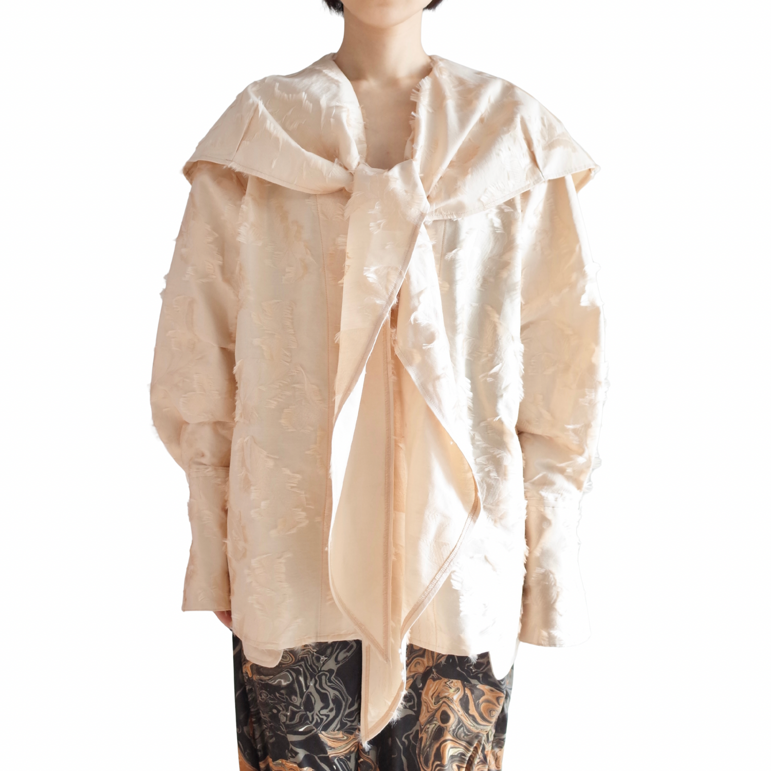 JACQUARD LEAF COLLAR BLOUSE