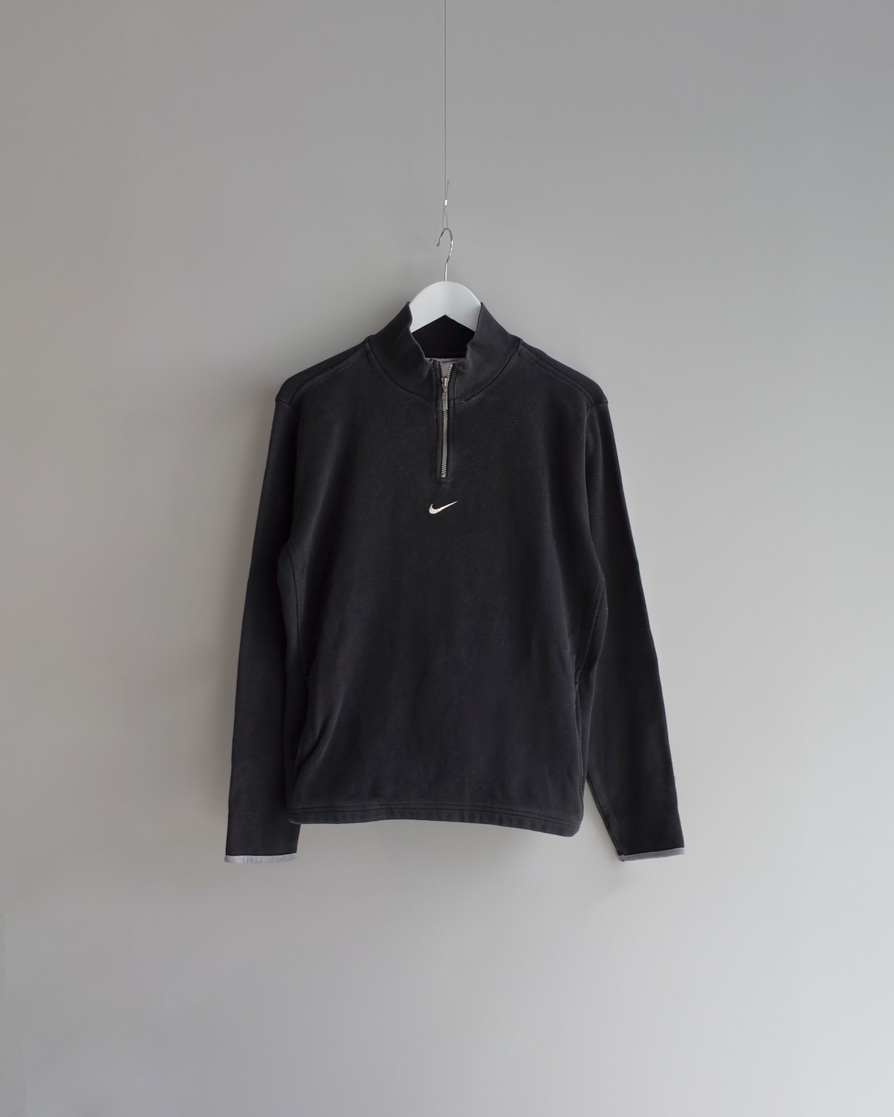 Used / NIKE HALFZIP SWEAT SHIRT