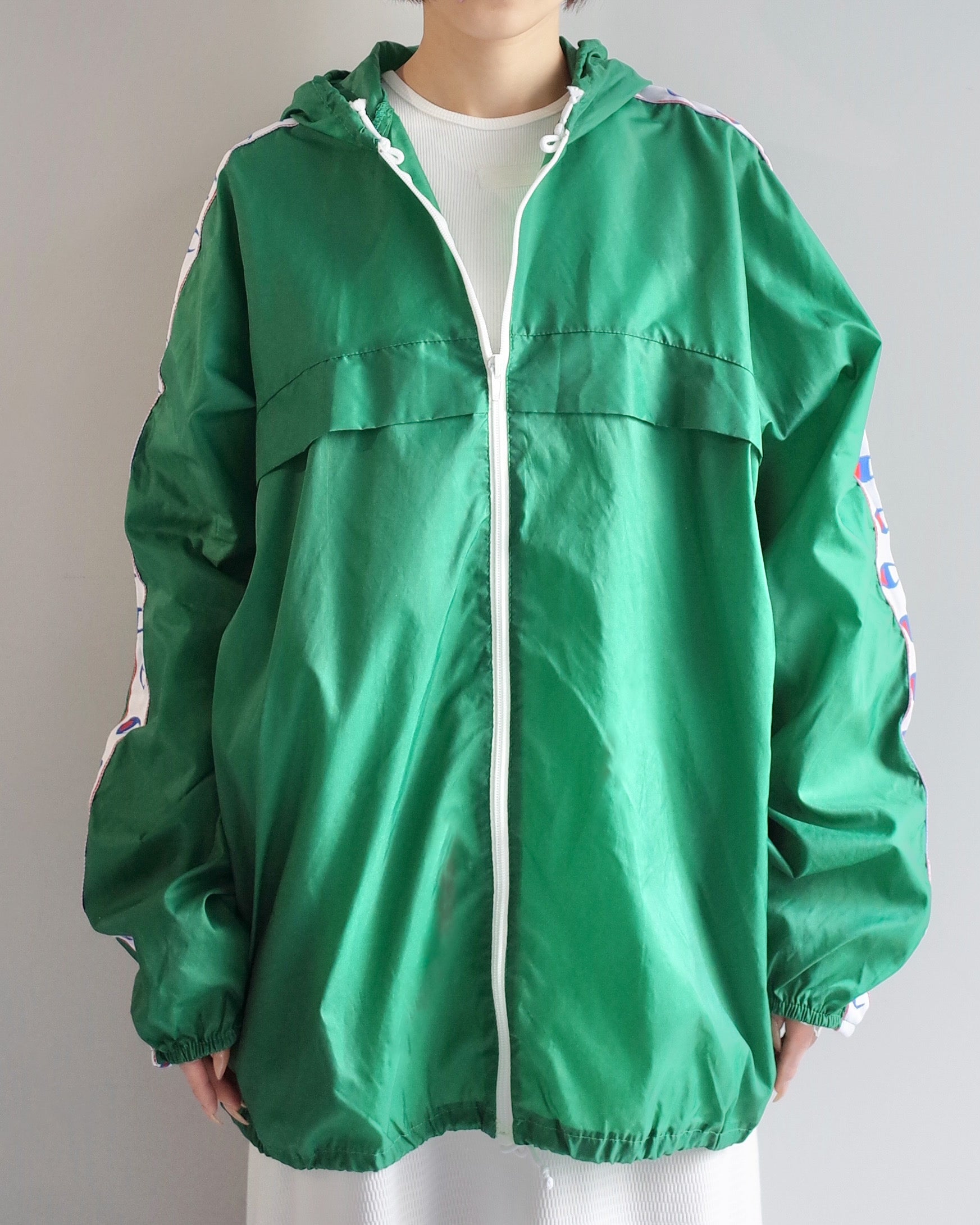 ★Used / Champion NYLON JACKET
