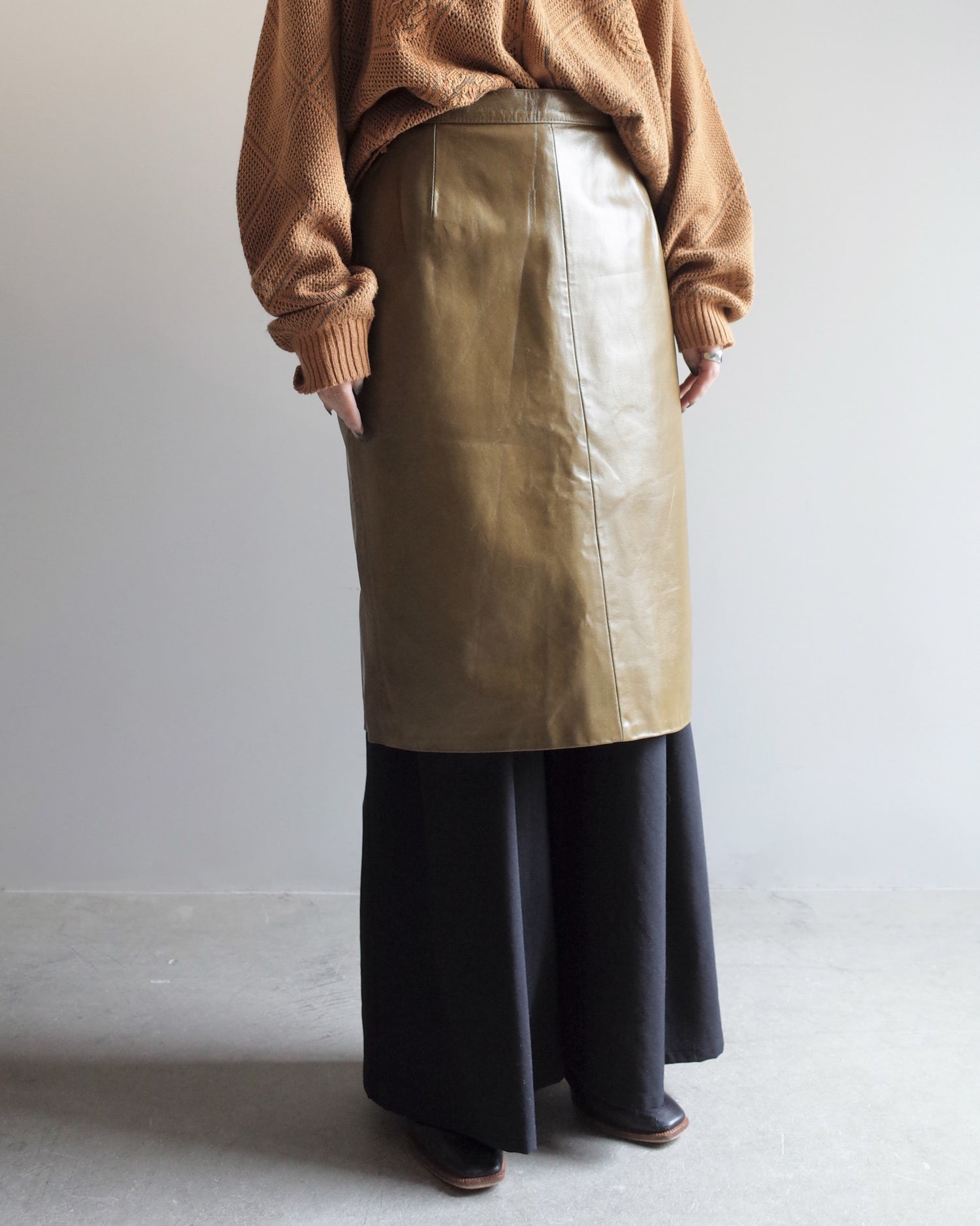 Used / LEATHER SKIRT