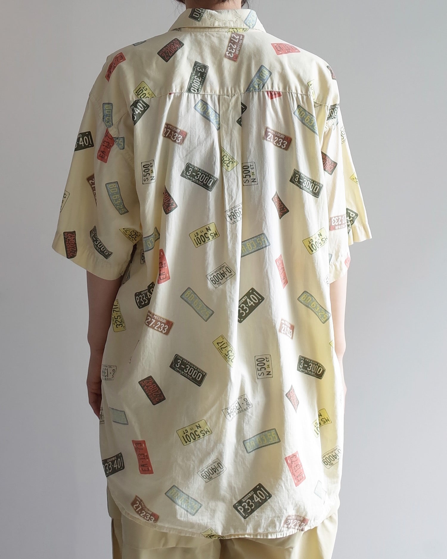 Used / HALF SLEEVE SHIRT