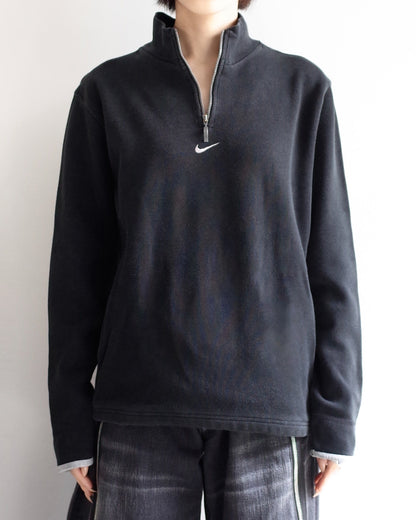 Used / NIKE HALFZIP SWEAT SHIRT