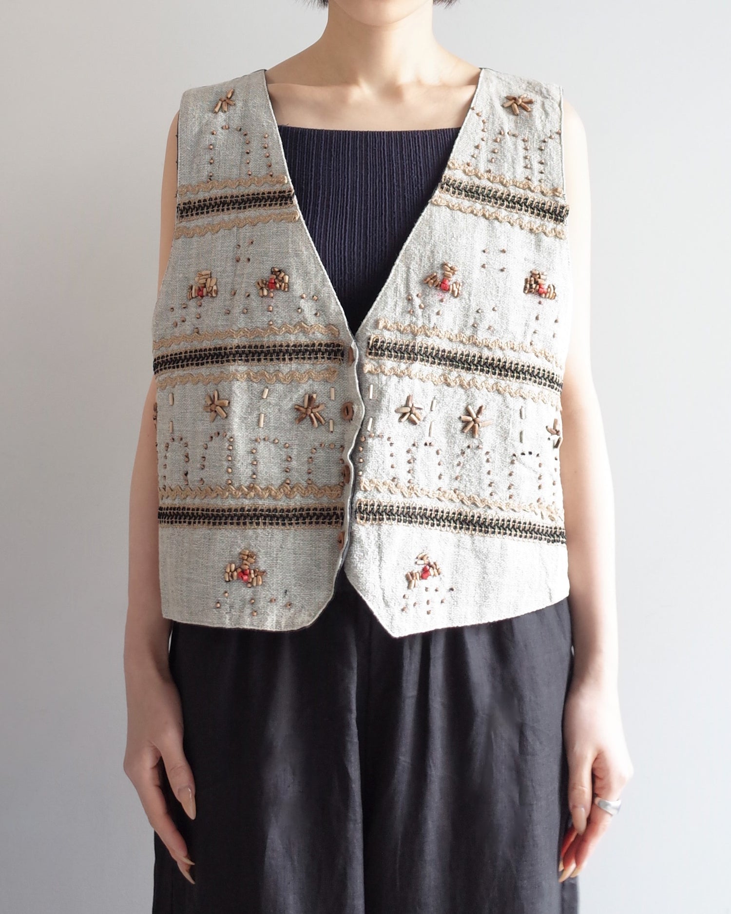 Used / VEST