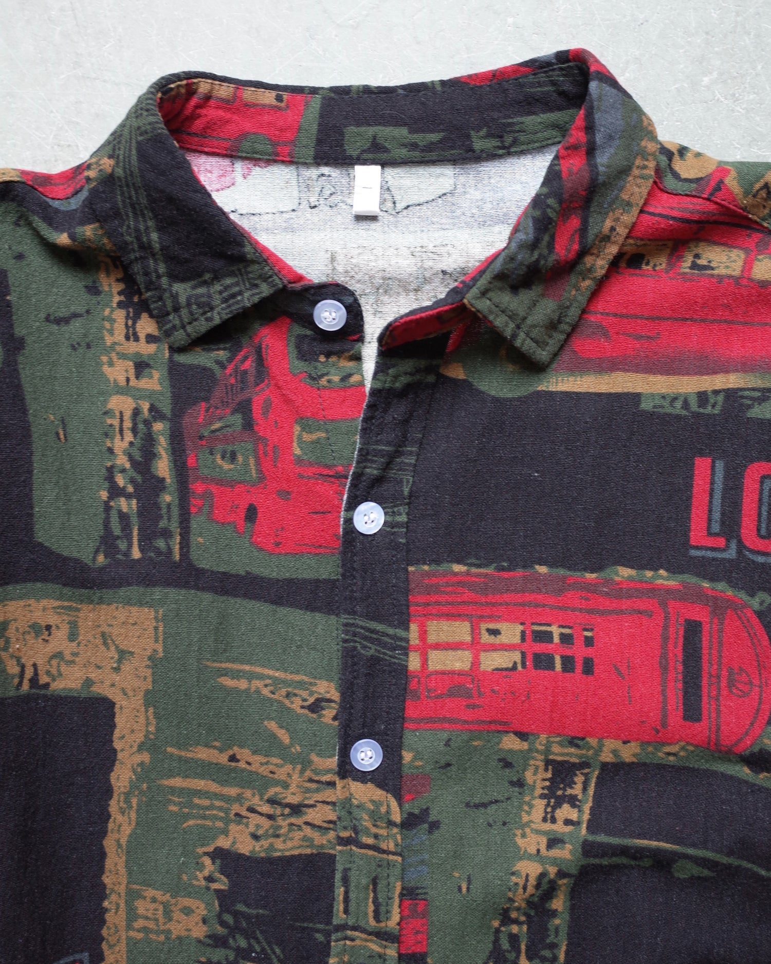 Used / HALF SLEEVE SHIRT